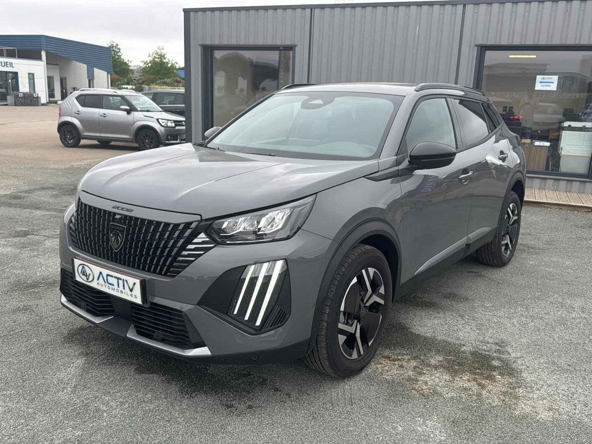 Peugeot 2008 1.2 100 ALLURE (2025) - Photo 1