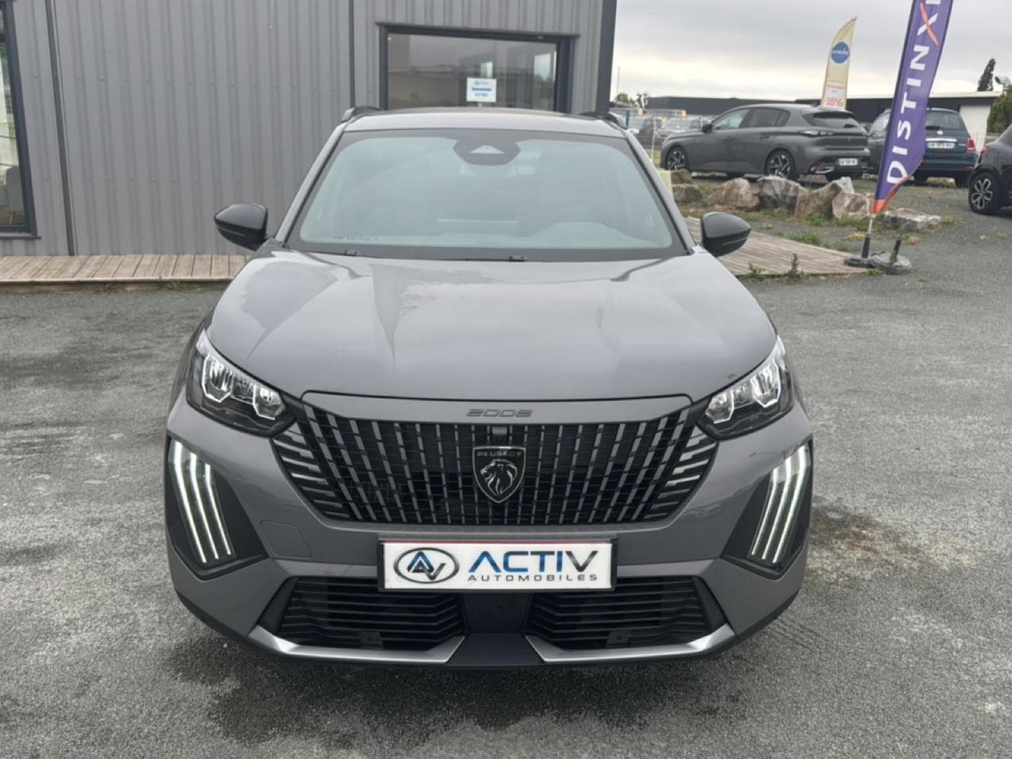 Peugeot 2008 1.2 100 ALLURE (2025) - Photo 2