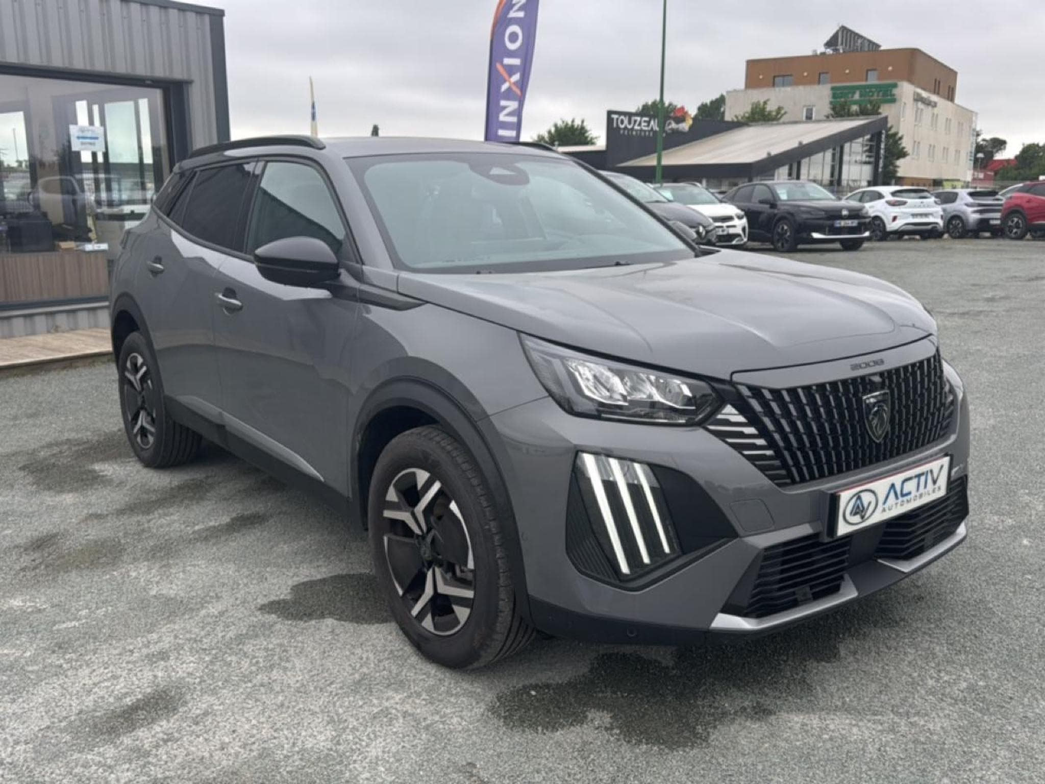 Peugeot 2008 1.2 100 ALLURE (2025) - Photo 3