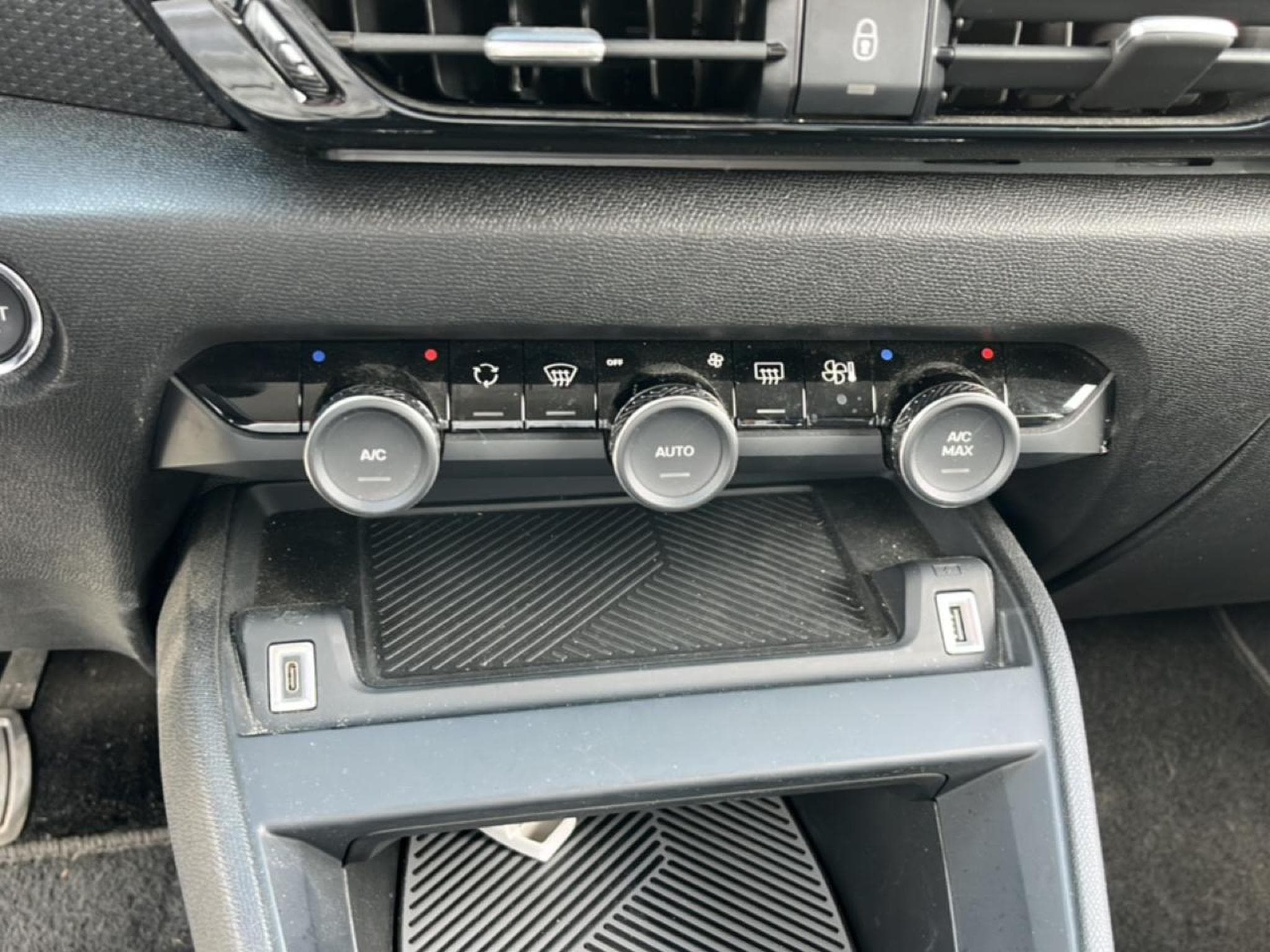 Citroen C4 1.5 BLUEHDI 130 MAX AUTOMATIQUE (2024) - Foto 19