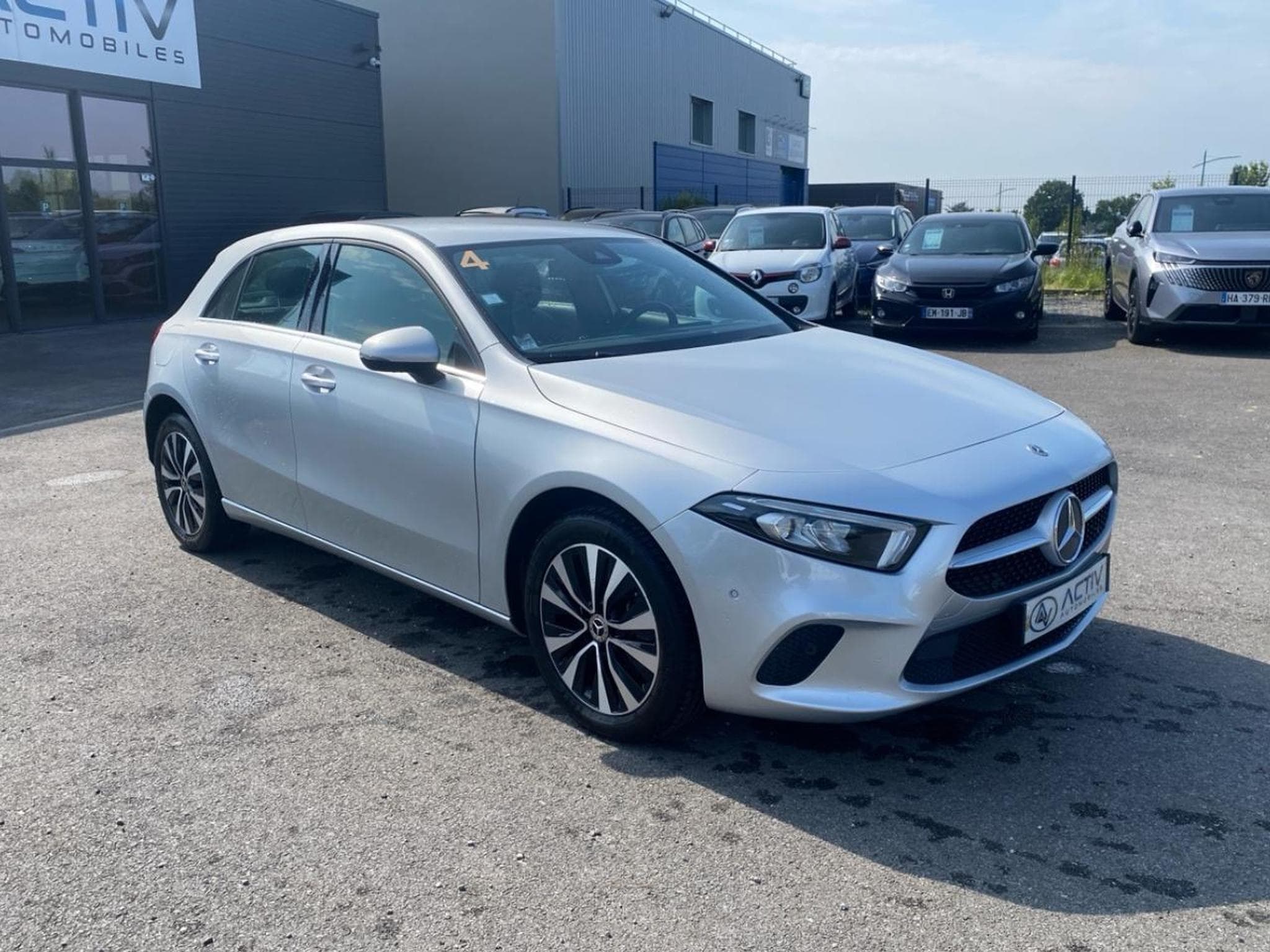 Mercedes CLASSE A 250 E 160+102 STYLE LINE 8G-DCT (2022) - Photo 3