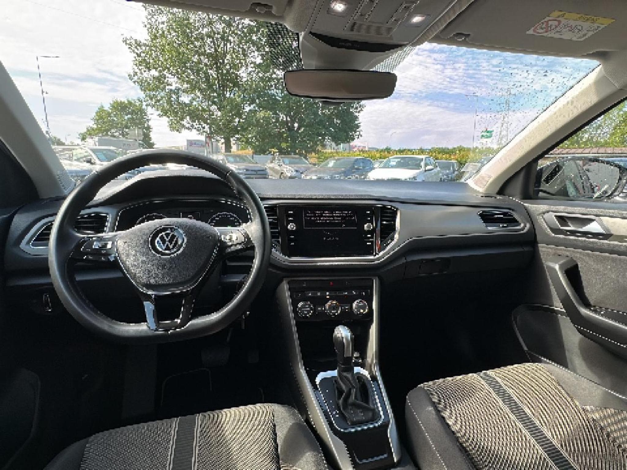 VW T-ROC 1.5 TSI EVO 150 LOUNGE DSG7 (2021) - Photo 9