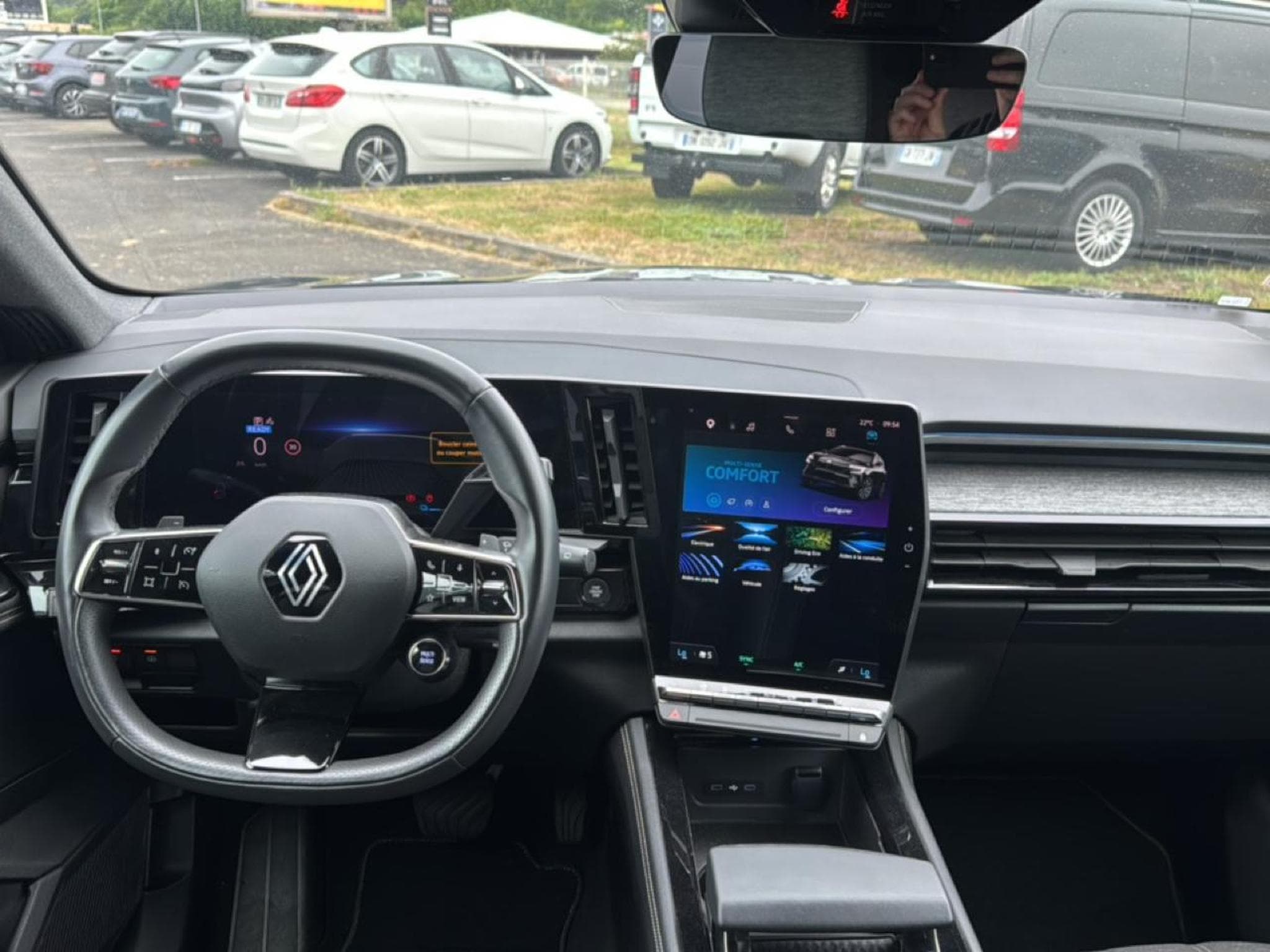Renault AUSTRAL 1.2 E-TECH FULL HYBRID 200 TECHNO (2024) - Photo 15