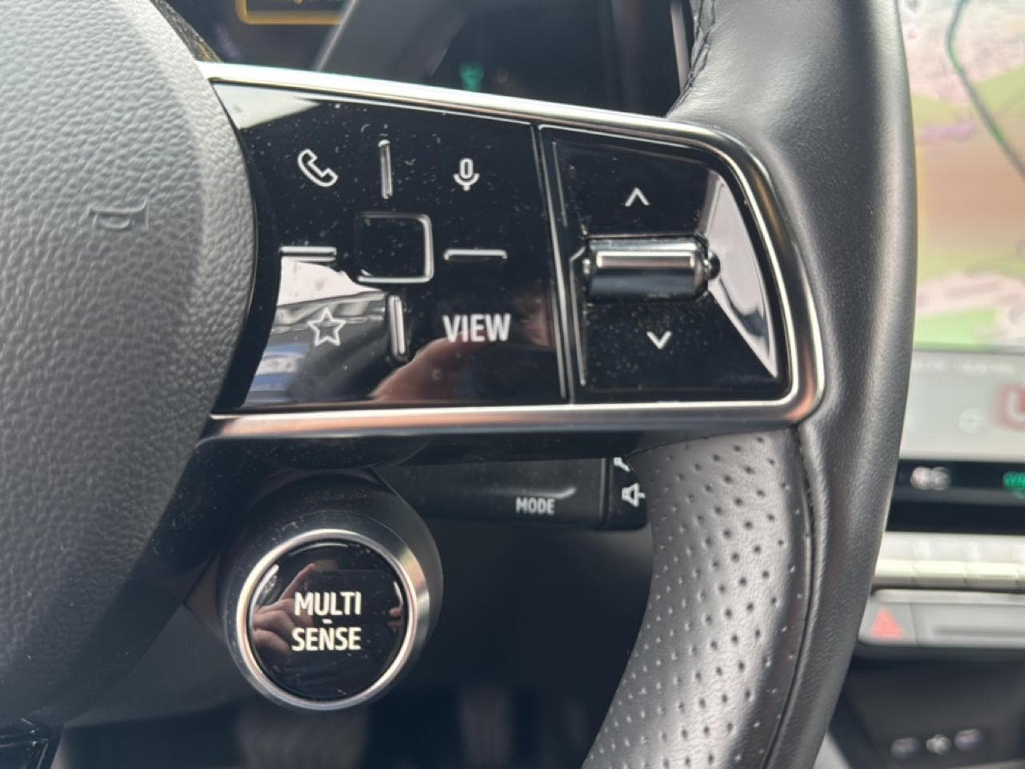 Renault AUSTRAL 1.2 E-TECH FULL HYBRID 200 TECHNO (2024) - Photo 17