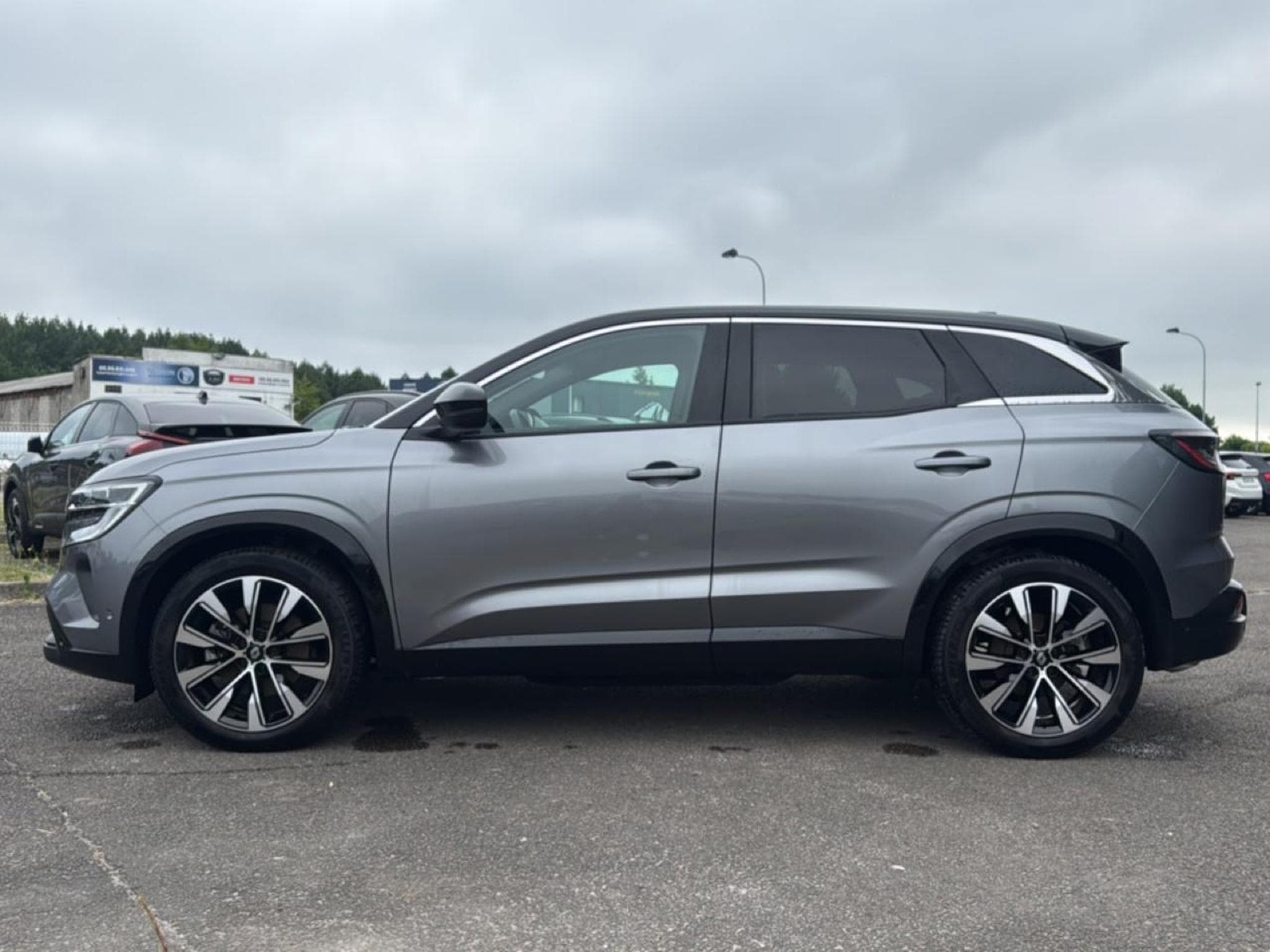 Renault AUSTRAL 1.2 E-TECH FULL HYBRID 200 TECHNO (2024) - Photo 8