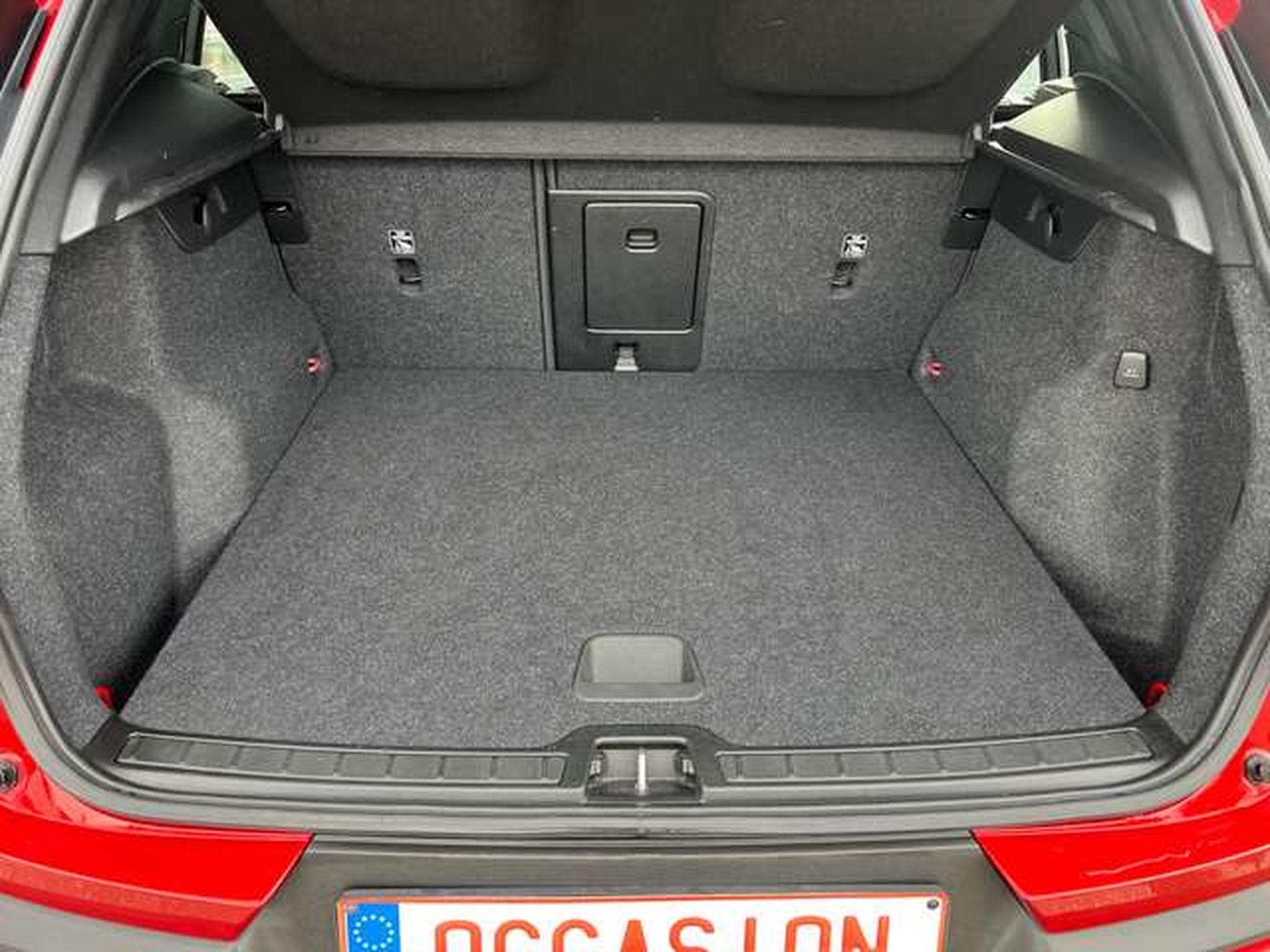 Volvo XC40 1.5 HYBRIDE ESSENCE 211 CV (2022) - Foto 15