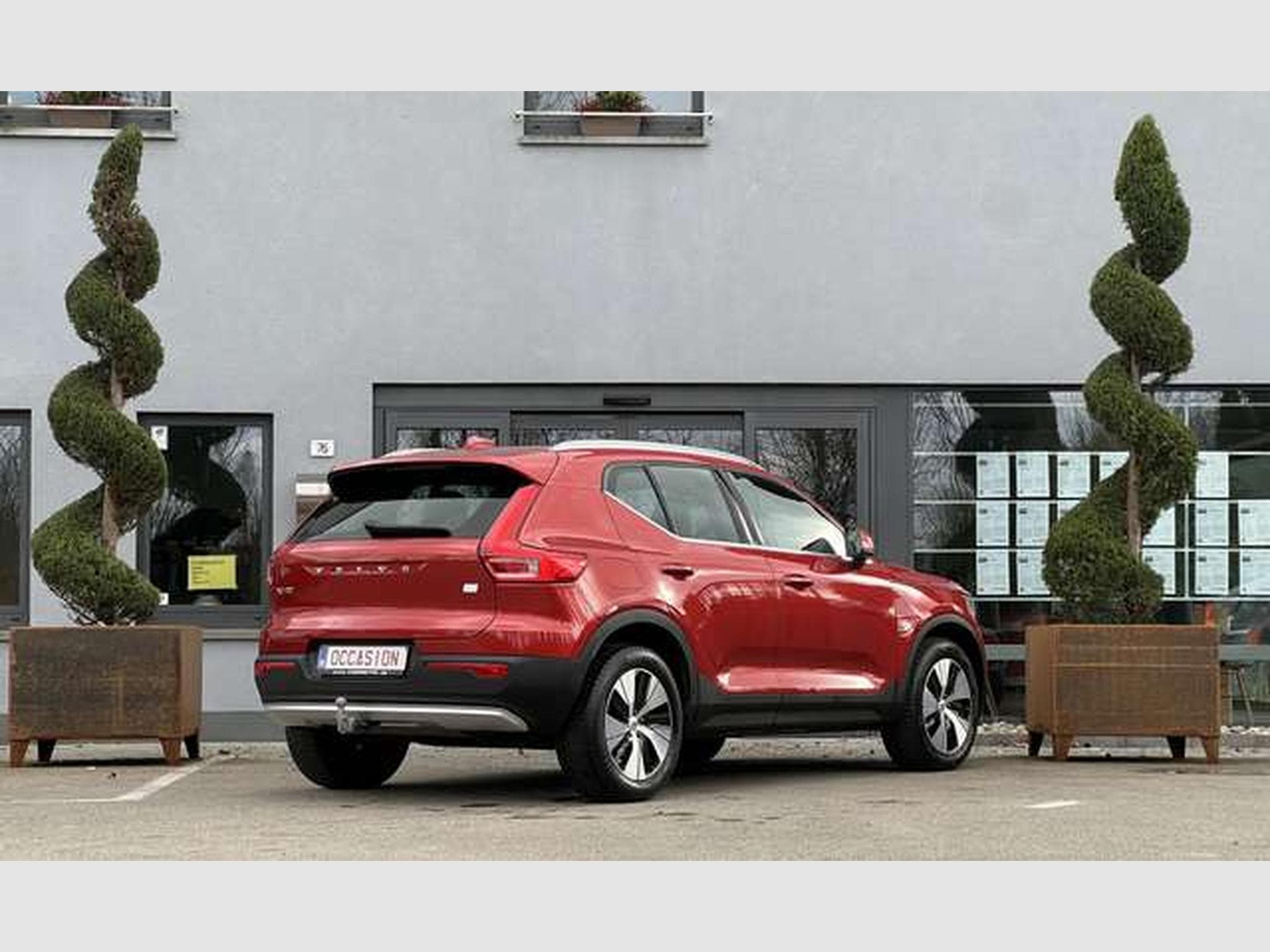 Volvo XC40 1.5 HYBRIDE ESSENCE 211 CV (2022) - Foto 2