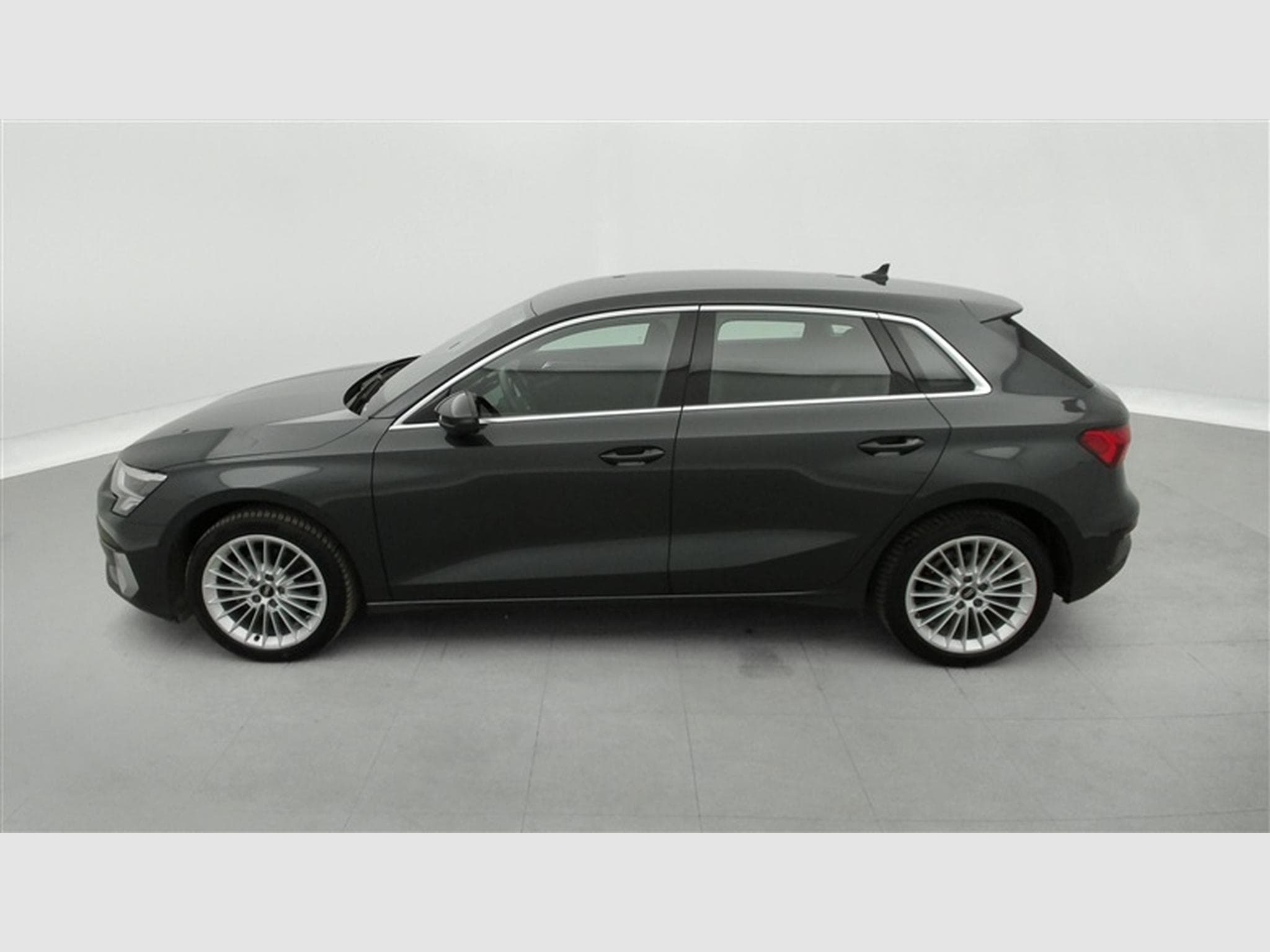 Audi A3 A3 Sportback 30 TFSI Advanced S tronic Navi / Led / PDC (2023) - Foto 3