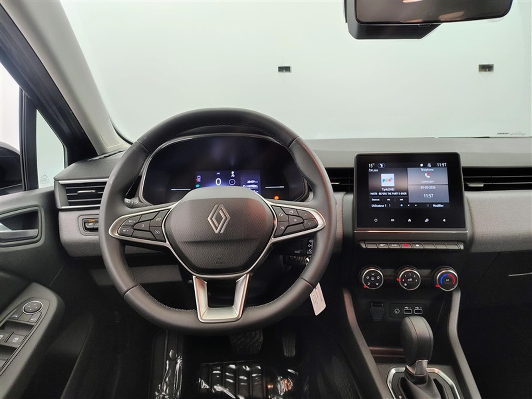 Renault Clio 1.0 TCe 90cv X-Tronic Evolution CARPLAY / PDC AR / JA 16" (2025) - Foto 9