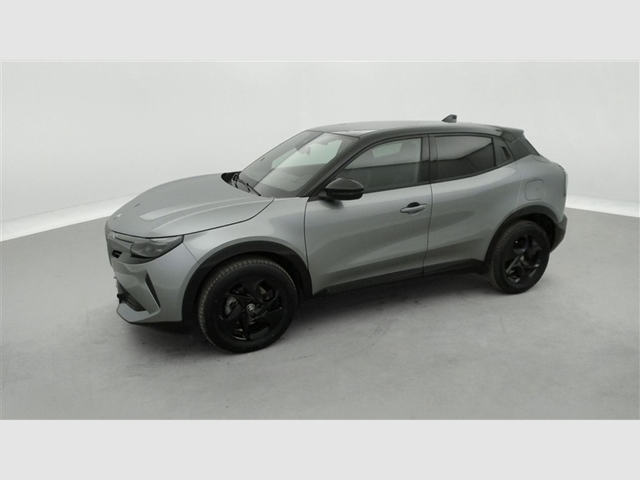 Alfa-Romeo Junior 1.2 Turbo Hybrid Ibrida Speciale (2025) - Photo 21