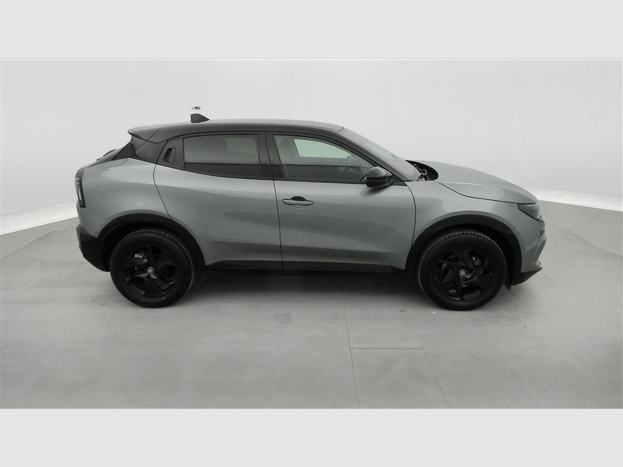 Alfa-Romeo Junior 1.2 Turbo Hybrid Ibrida Speciale (2025) - Photo 24