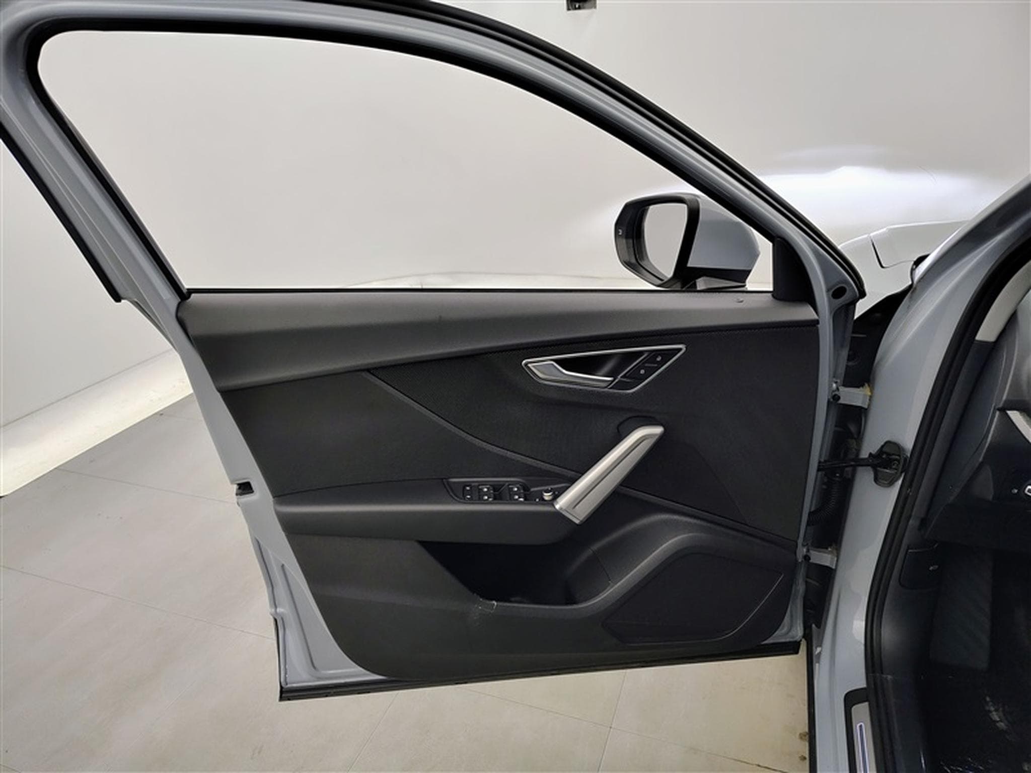 Audi Q2 30 TFSI Advanced Carplay / Led / PDC+Caméra (2023) - Foto 17