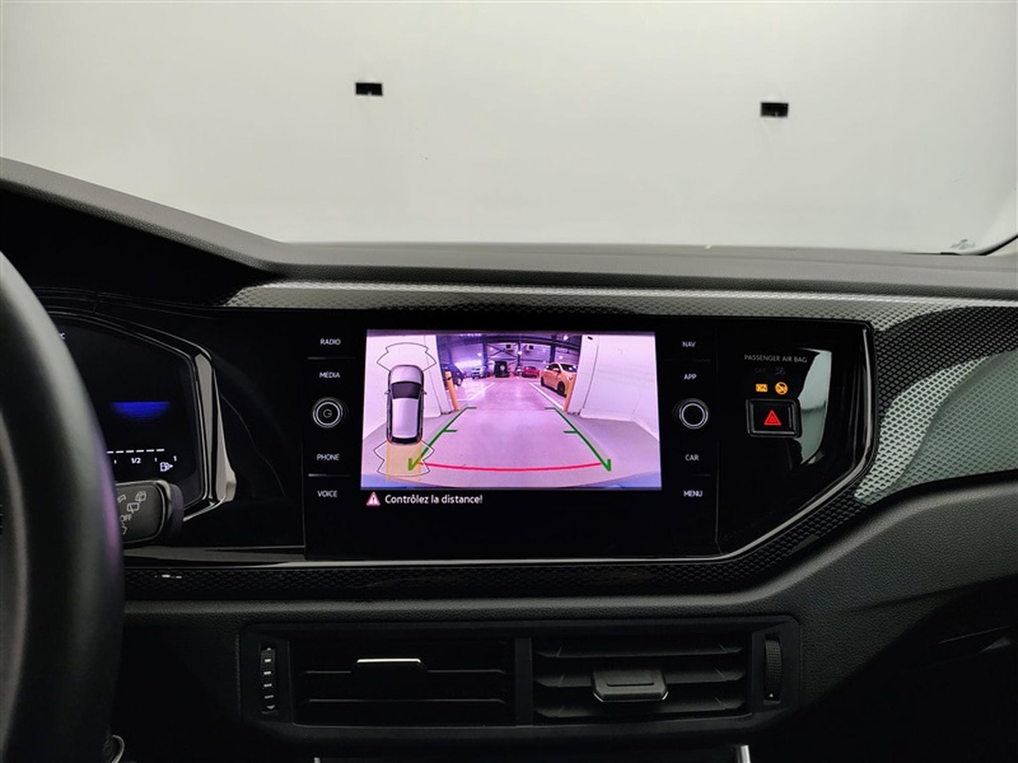 VW Polo 1.0 TSI 95Cv DSG Urban CARPLAY / CAMERA / PDC / ALU (2024) - Foto 18