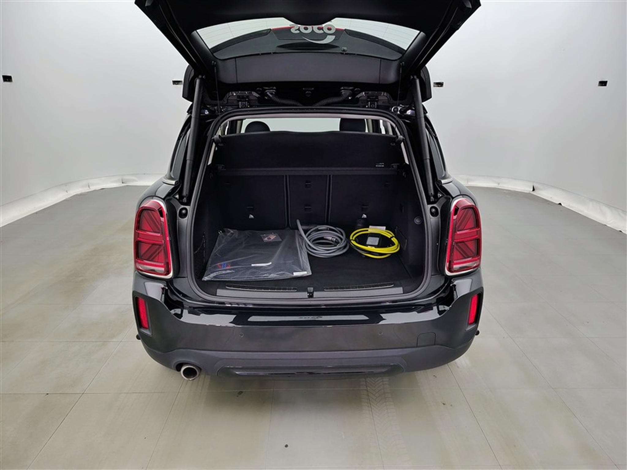 MINI Countryman SE All4 1.5A PHEV Cooper SE ALL4/NAVI/FULL LED/JA17/PDC (2023) - Foto 14