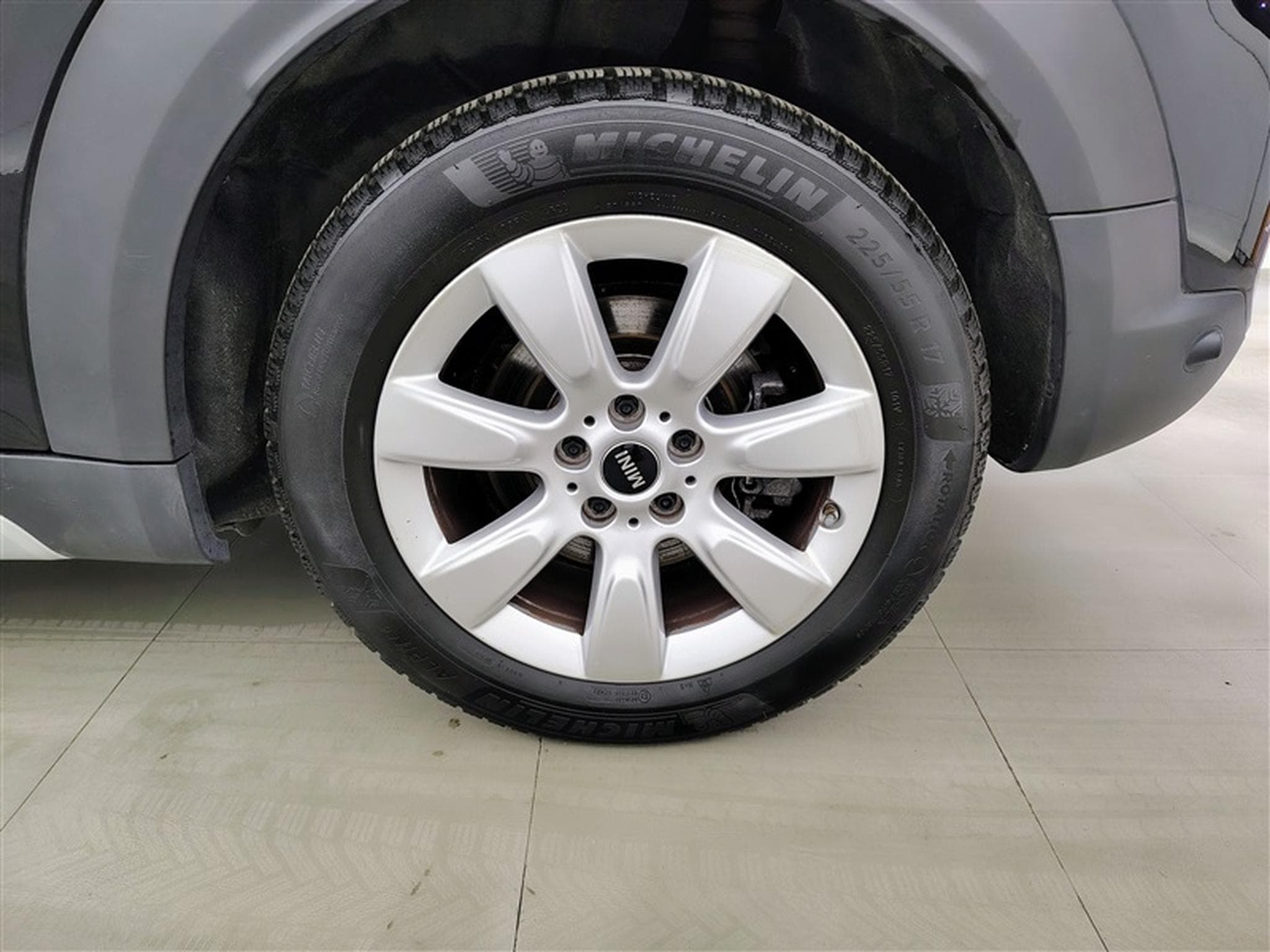MINI Countryman SE All4 1.5A PHEV Cooper SE ALL4/NAVI/FULL LED/JA17/PDC (2023) - Foto 6