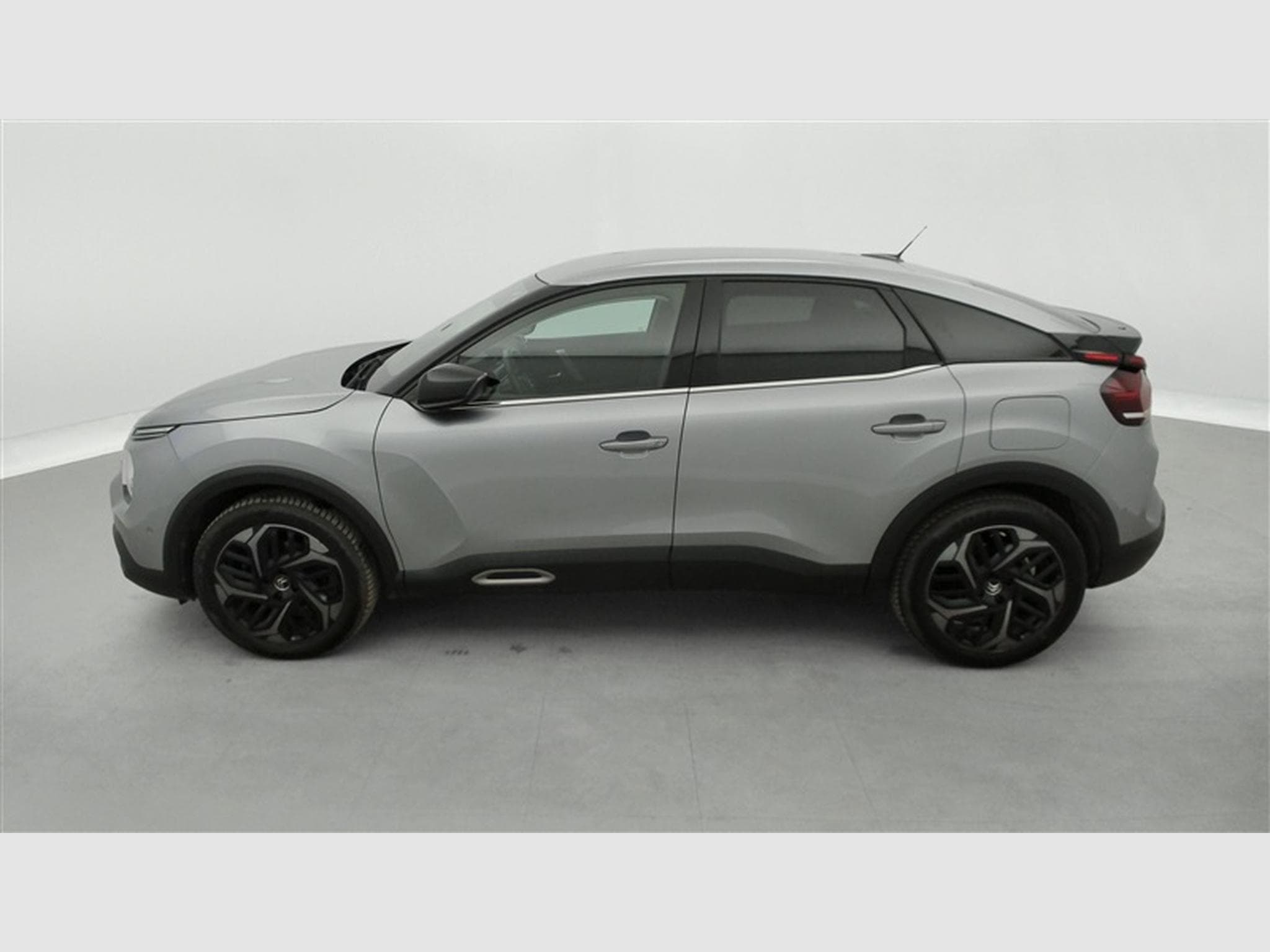 Citroen C4 1.2 PureTech Shine S&S (2021) - Foto 3