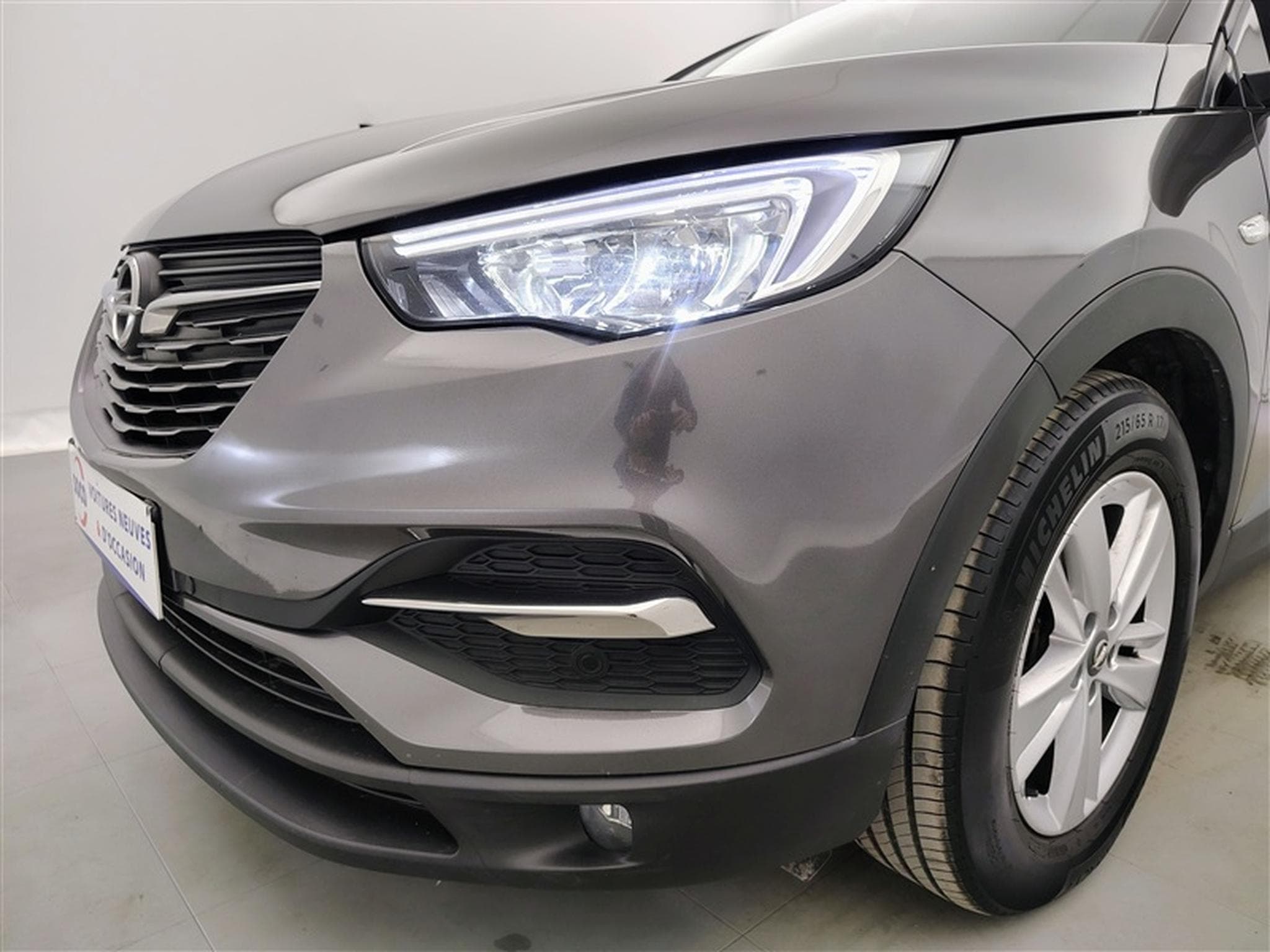 Opel Grandland 1.2 Turbo ECOTEC Edition FULL LED / NAVI / CARPLAY (2020) - Foto 15