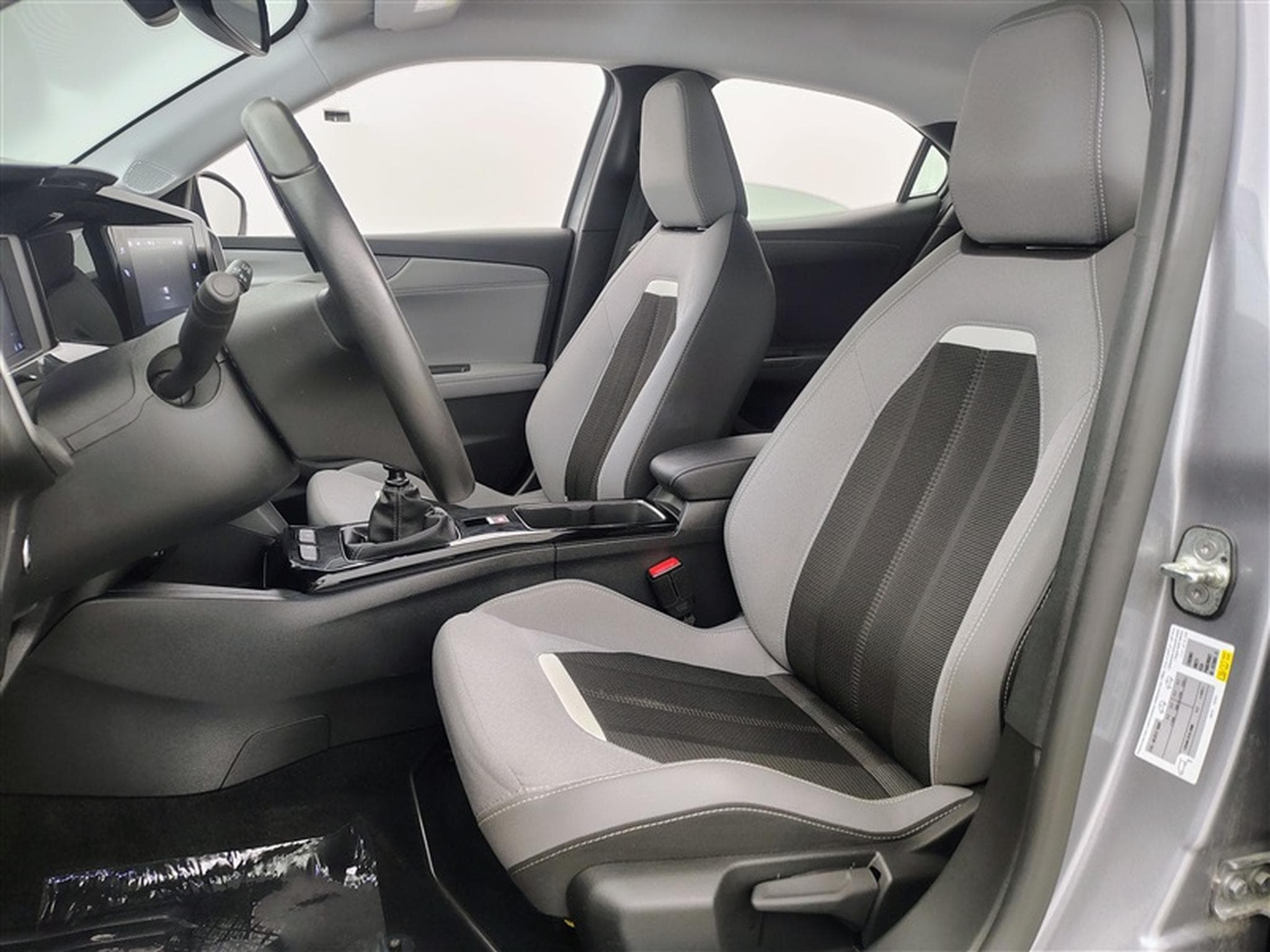Opel Mokka 1.2 Turbo 136Cv Elegance CARPLAY / CAMERA / FULL LED (2024) - Foto 7