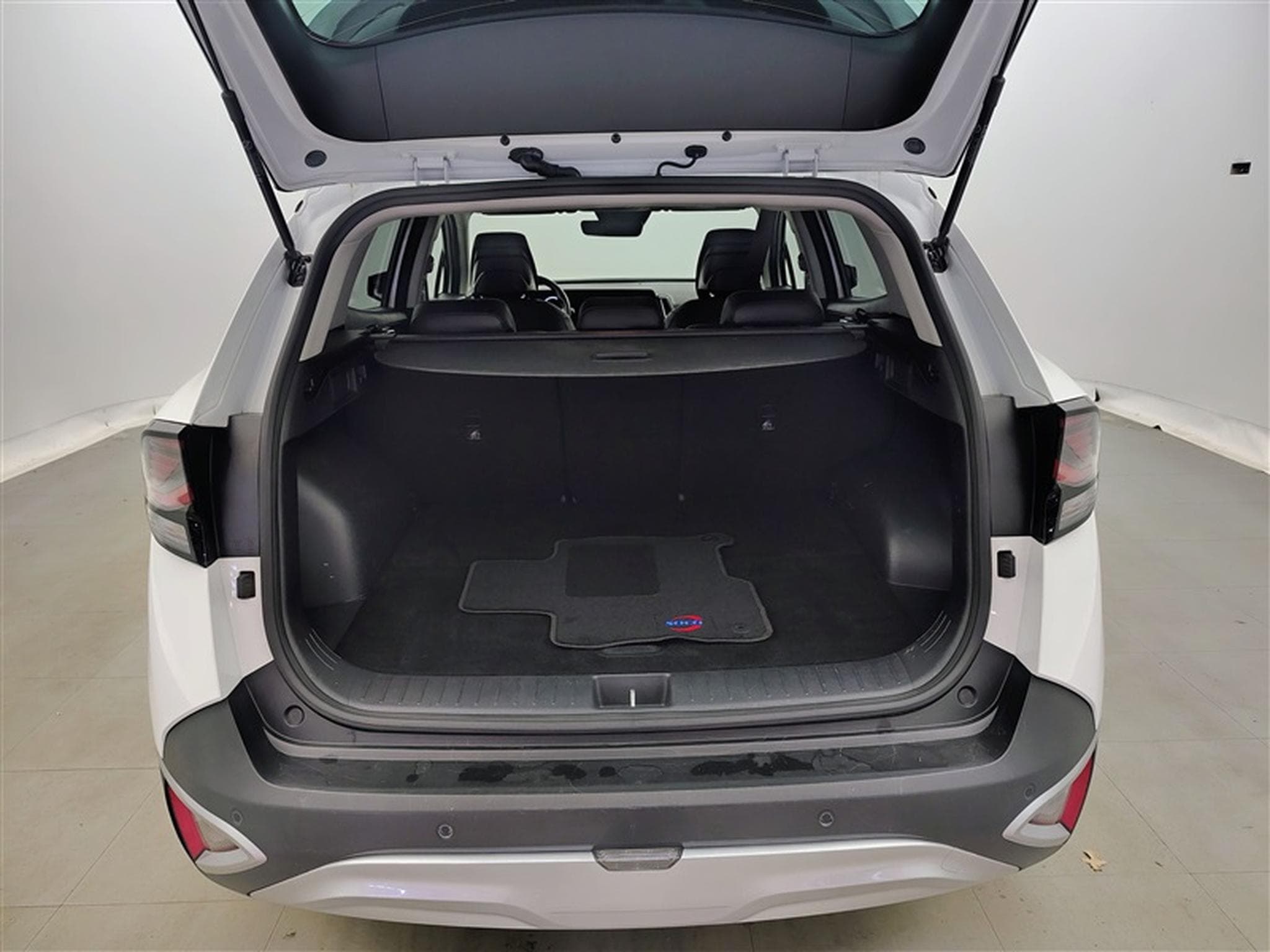 Kia Sportage 1.6 T-GDi Inspire *NAVI/FULL LED/CAMERA/PDC/JA18 (2024) - Photo 14