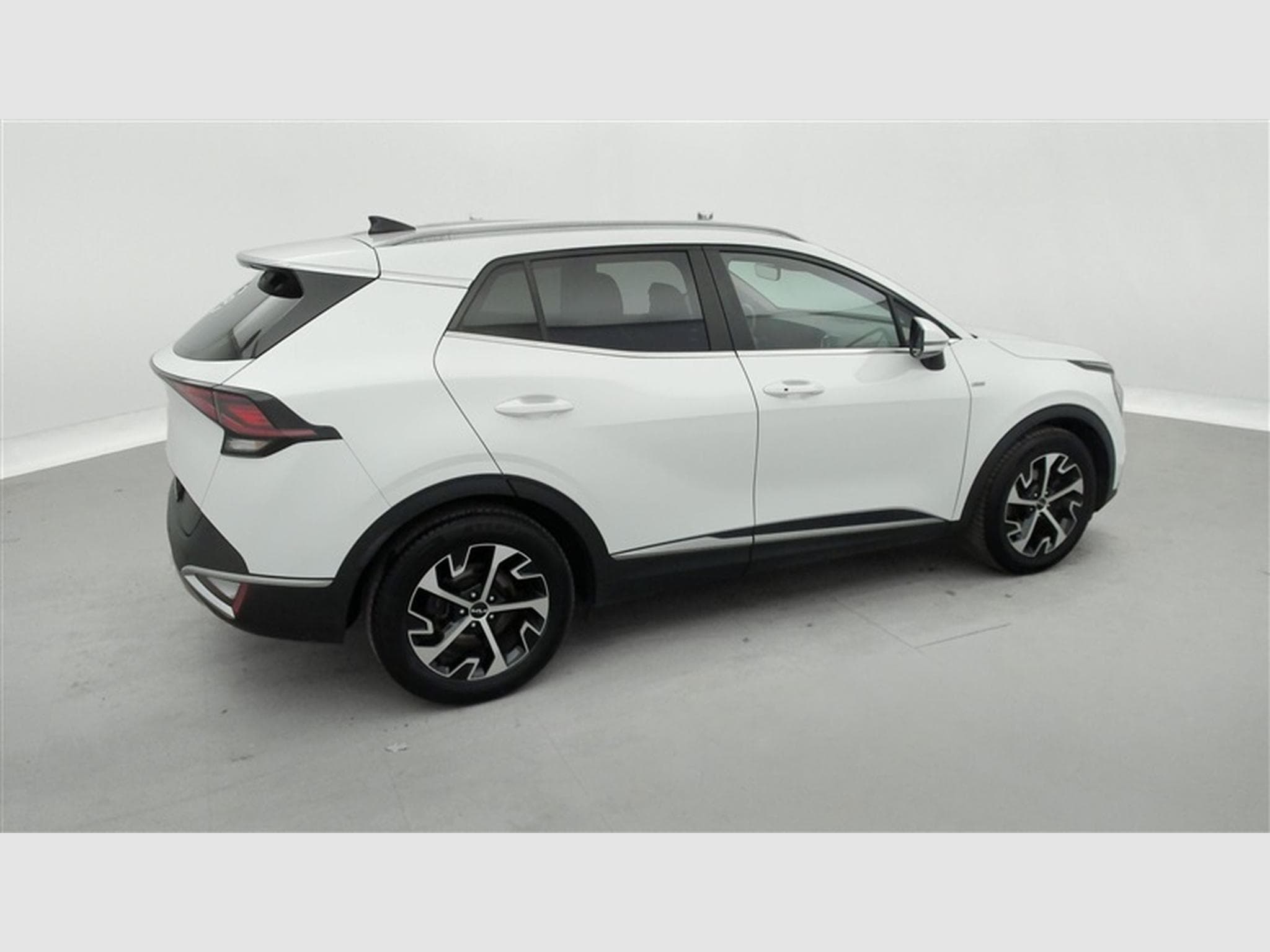 Kia Sportage 1.6 T-GDi Inspire *NAVI/FULL LED/CAMERA/PDC/JA18 (2024) - Photo 24