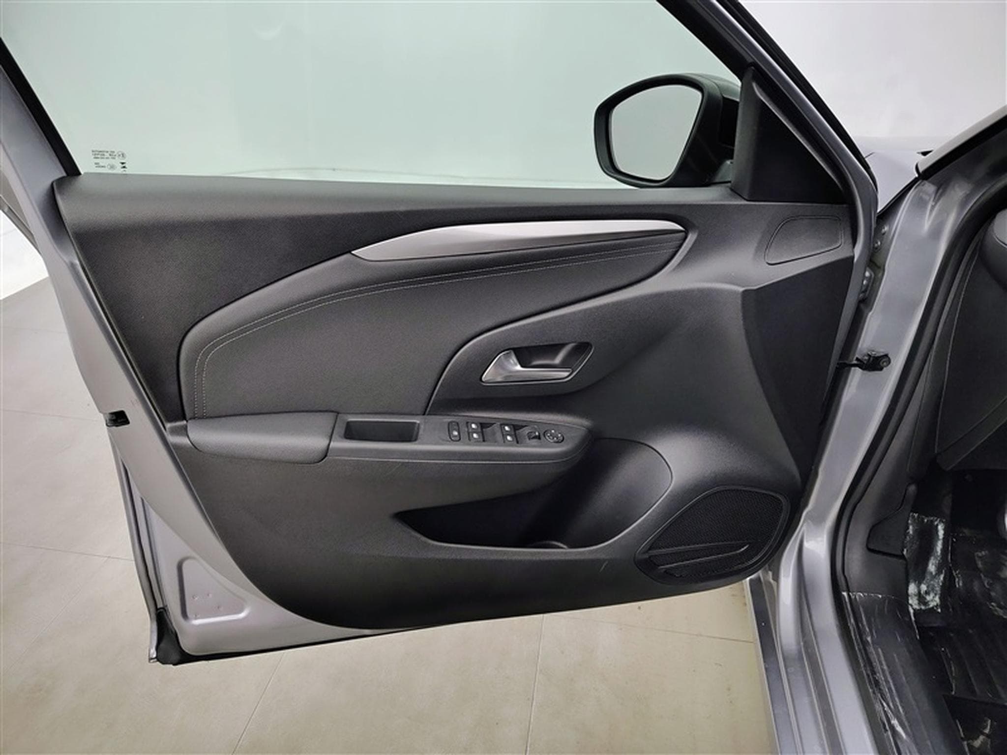 Opel Corsa 1.2 Turbo 100Cv GS S-CUIR / CARPLAY / CAMERA / FULL LED (2023) - Foto 17