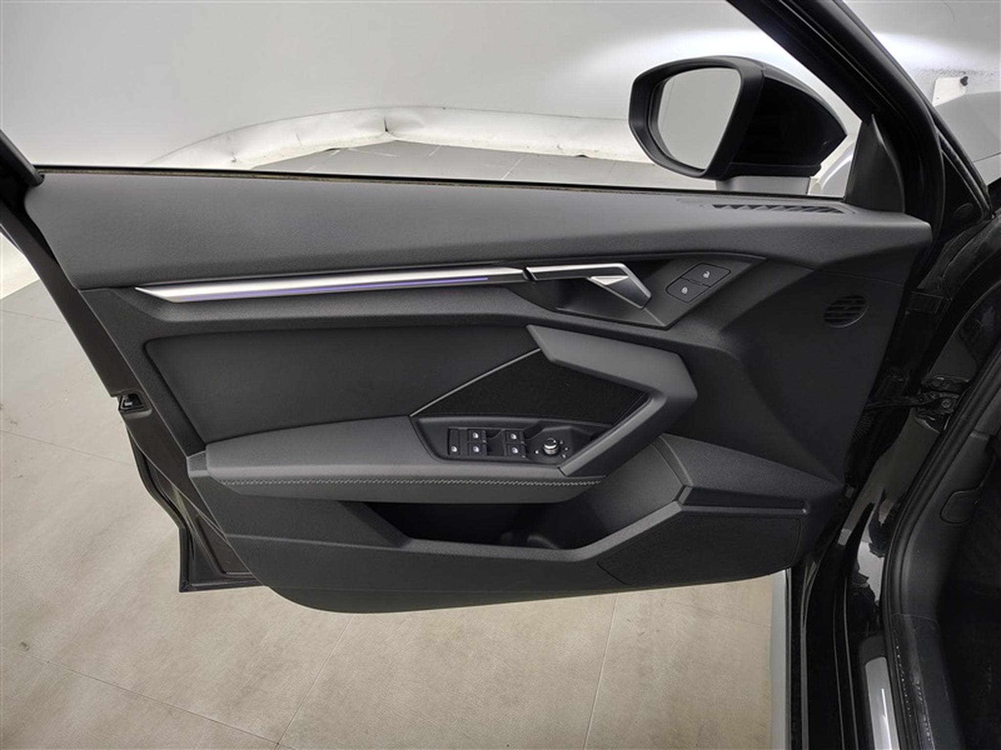 Audi A3 30 TFSI S line  Cuir / Navi / Led / PDC av+ar (2022) - Photo 17