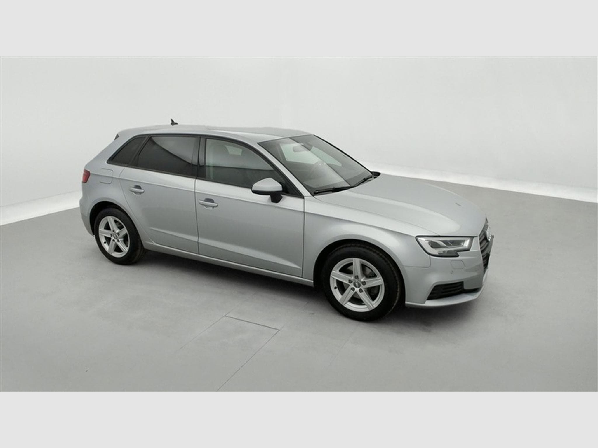 Audi A3 30 TFSI S tronic  Cuir / Navi / Led / PDC av+ar (2019) - Photo 23