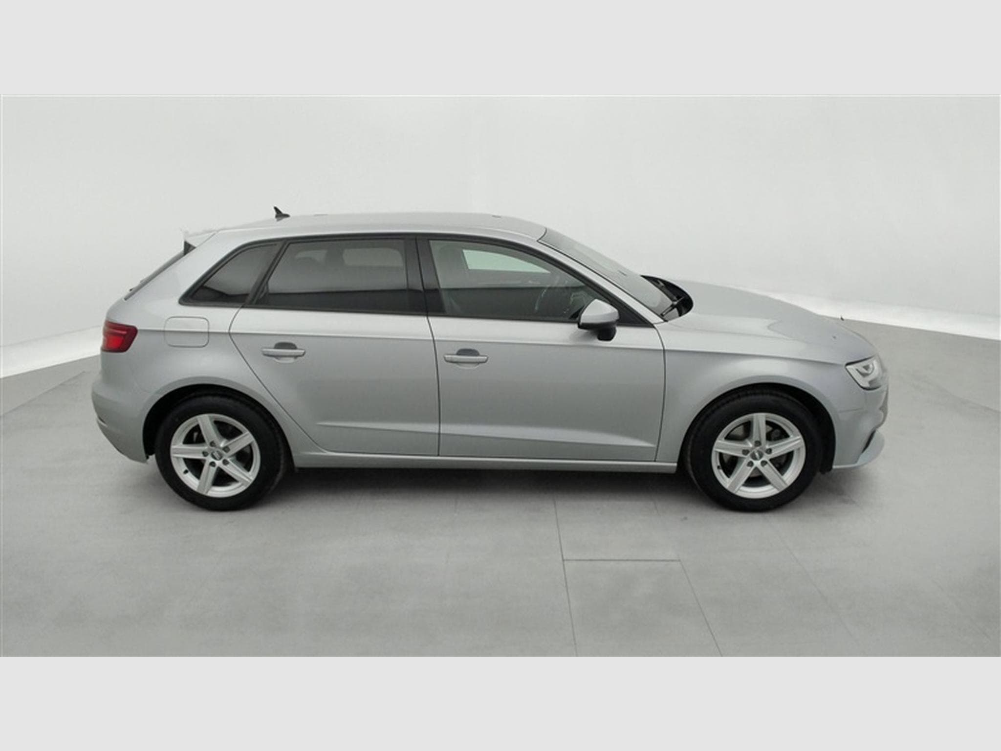 Audi A3 30 TFSI S tronic  Cuir / Navi / Led / PDC av+ar (2019) - Photo 24