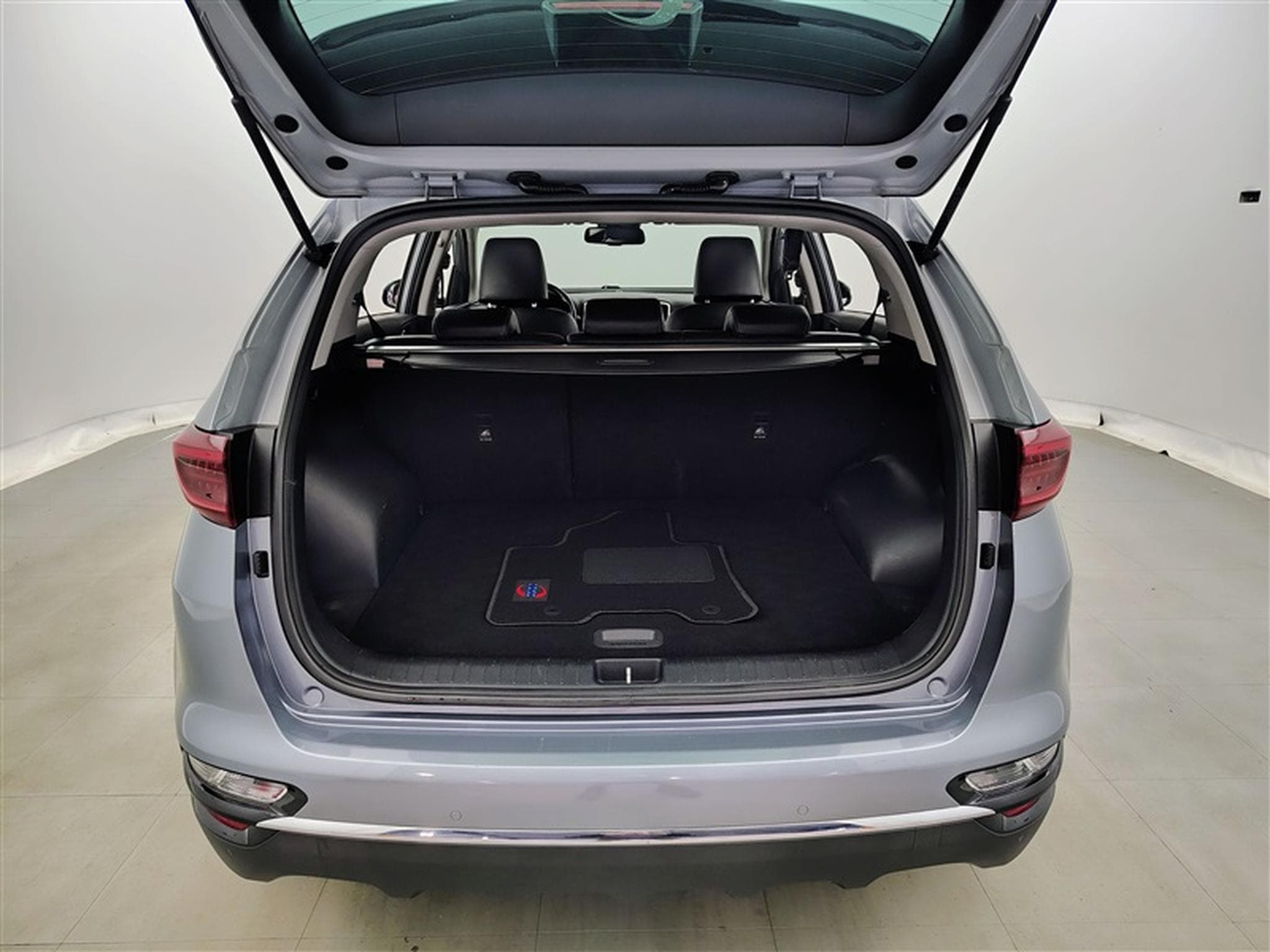 Kia Sportage 1.6i More NAVI / CAMERA / KEYLESS (2019) - Foto 14