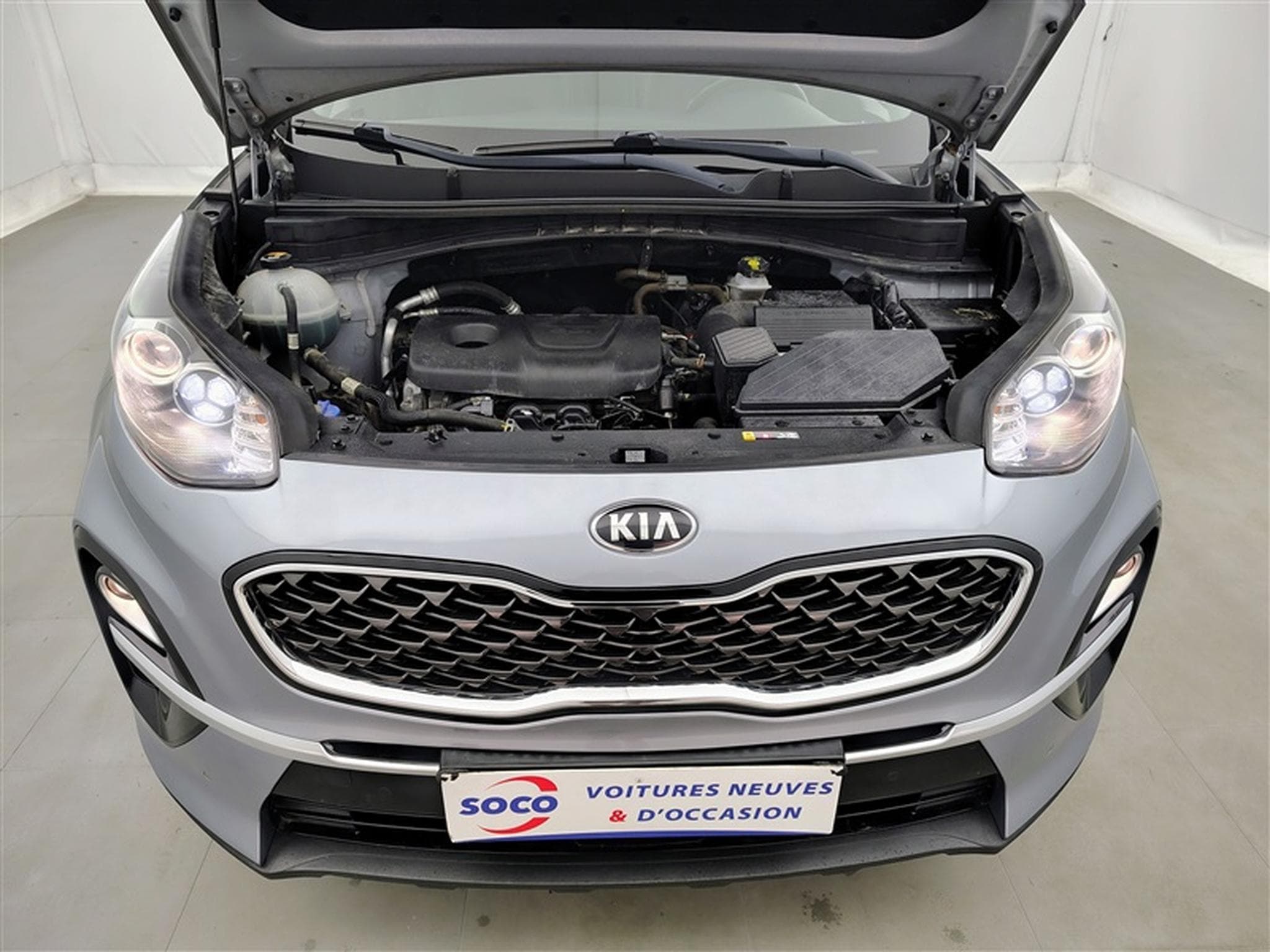Kia Sportage 1.6i More NAVI / CAMERA / KEYLESS (2019) - Foto 19