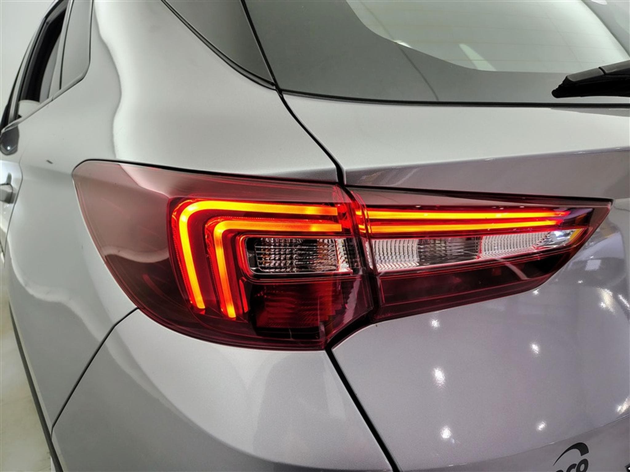 Opel Grandland 1.5 Turbo D Innovation Navi / Led / PDC av+ar (2020) - Foto 15