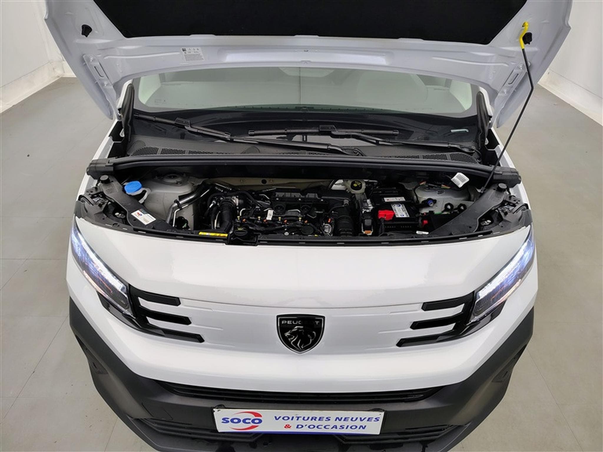 Peugeot Partner 1.5 BlueHDi M 3pl. CARPLAY / PDC AR (2025) - Foto 18