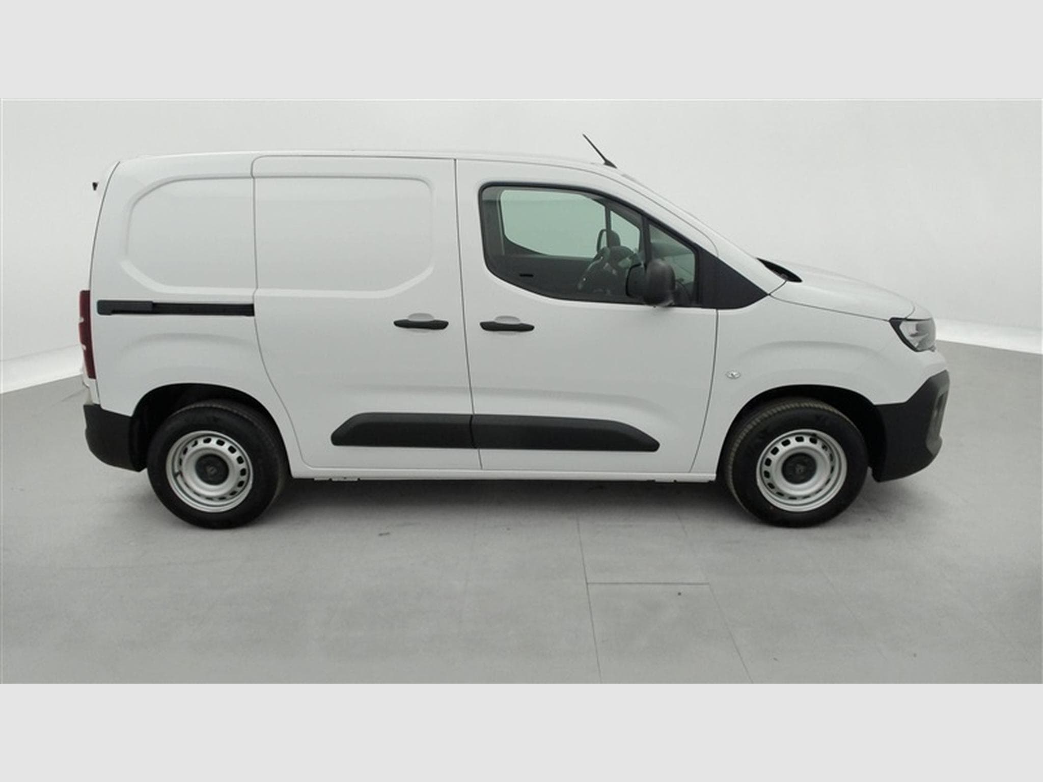 Peugeot Partner 1.5 BlueHDi M 3pl. CARPLAY / PDC AR (2025) - Foto 23
