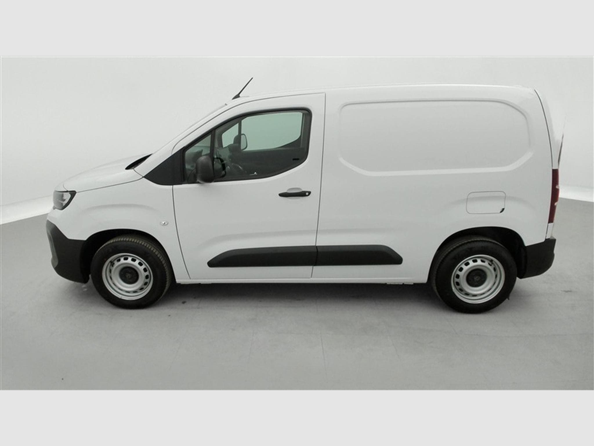 Peugeot Partner 1.5 BlueHDi M 3pl. CARPLAY / PDC AR (2025) - Foto 3