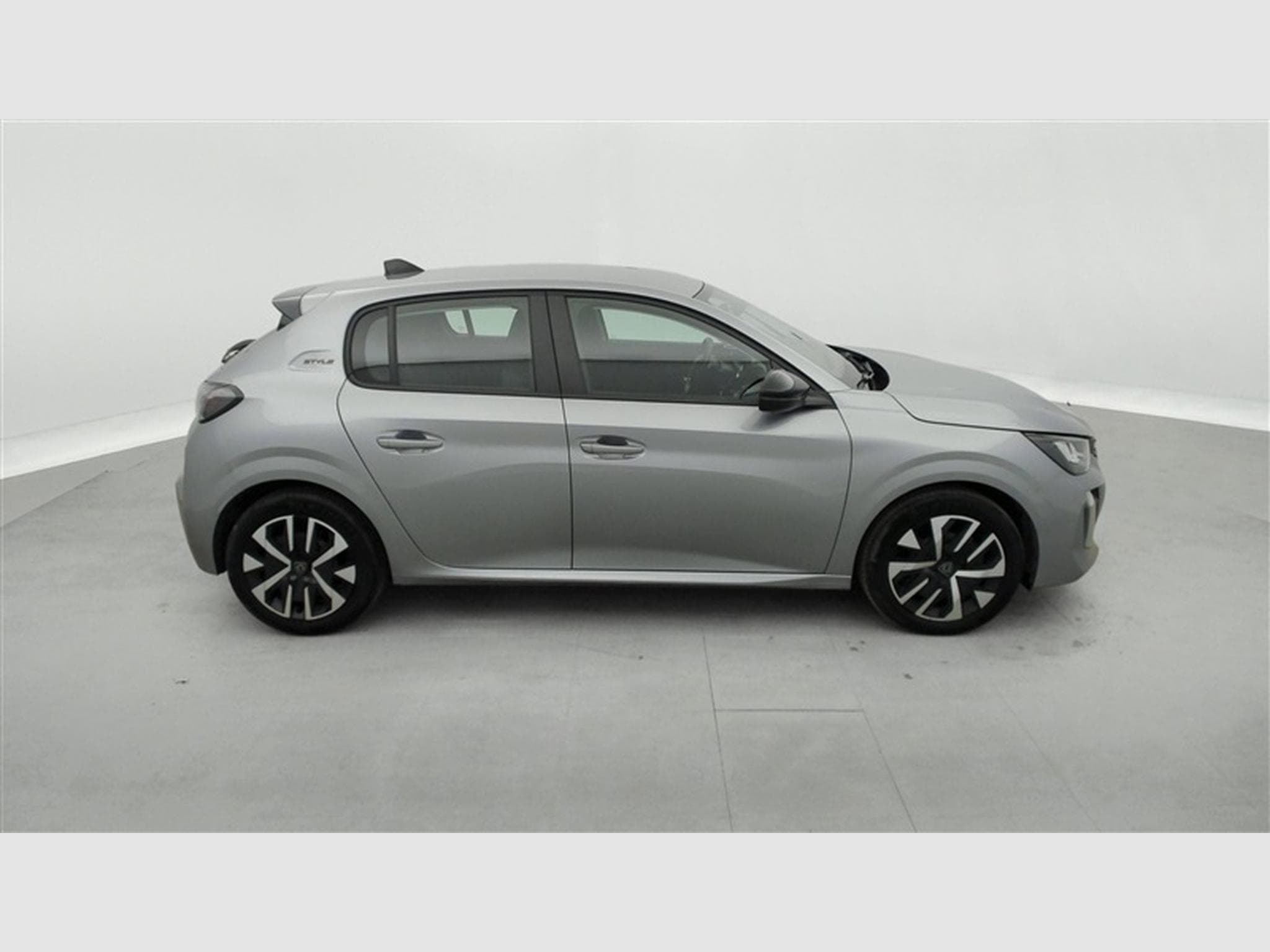 Peugeot 208 1.2i PureTech 100Cv Style NAVI / CARPLAY / PDC (2025) - Foto 24