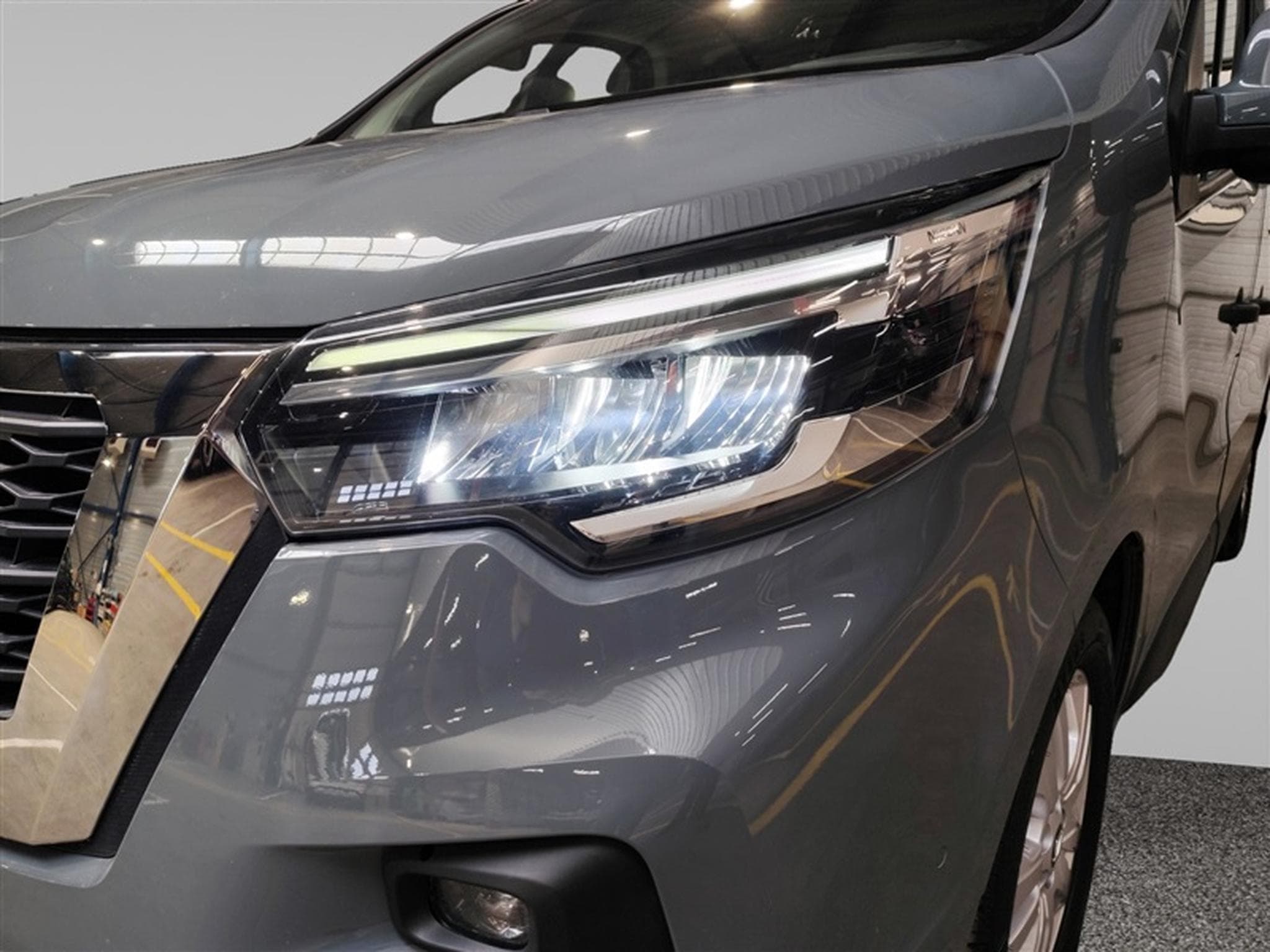 Nissan Primastar 2.0 dCi 30 L1H1 Tekna NV300 (2022) - Foto 16