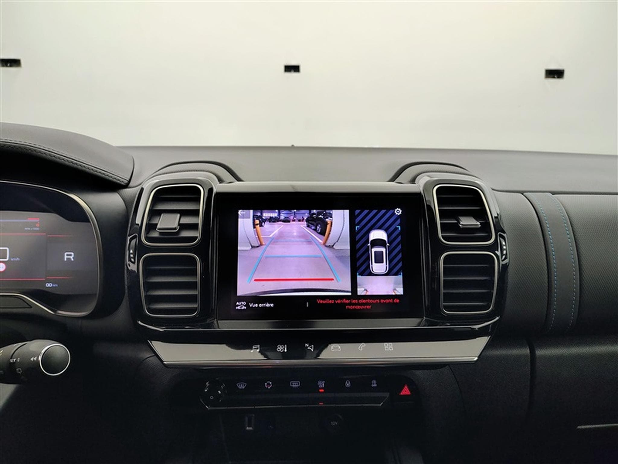 Citroen C5 Aircross 1.2 PureTech EAT8 C-Serie S-CUIR / CARPLAY / CAMERA (2023) - Foto 17
