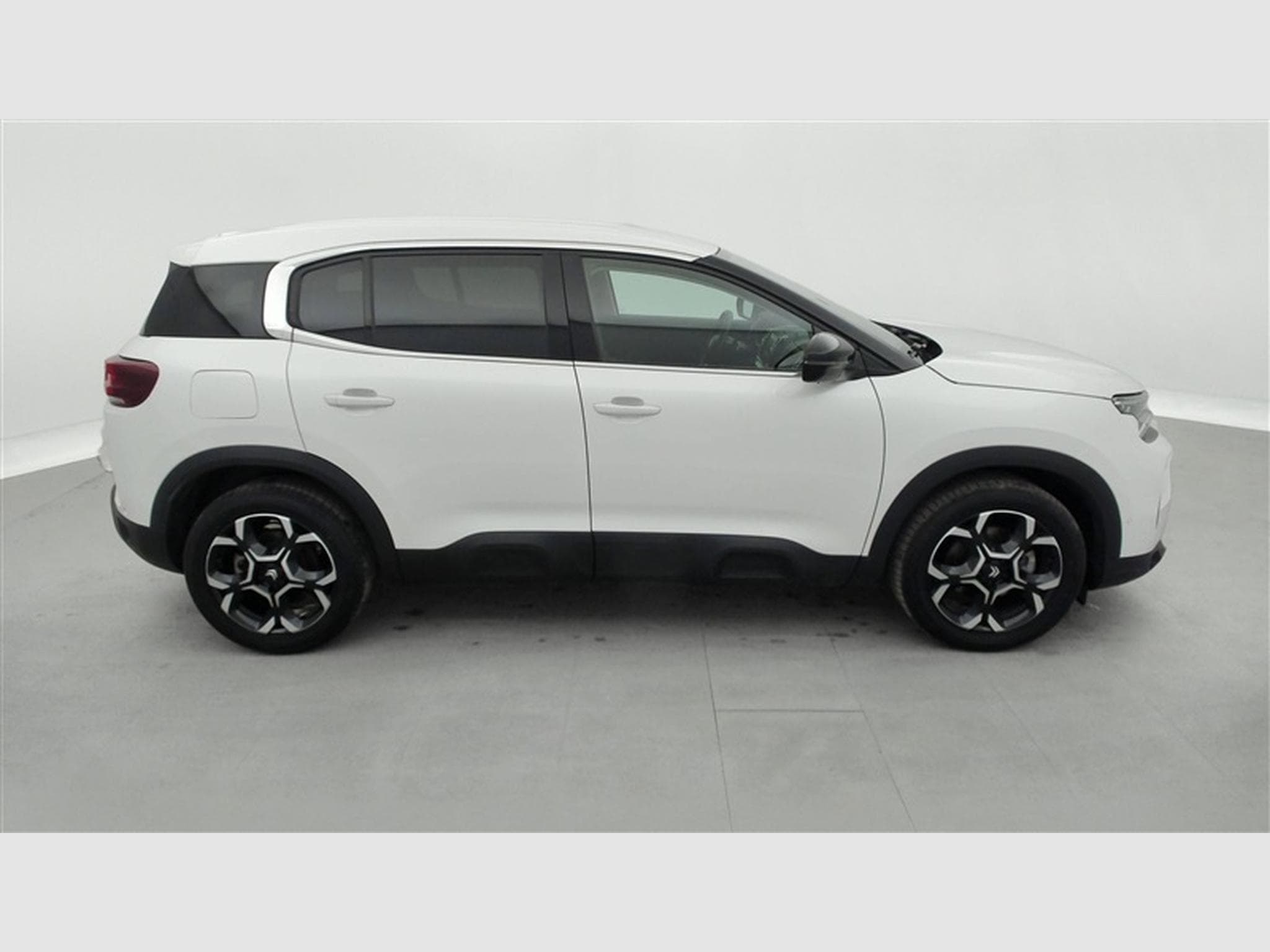 Citroen C5 Aircross 1.2 PureTech EAT8 C-Serie S-CUIR / CARPLAY / CAMERA (2023) - Foto 23