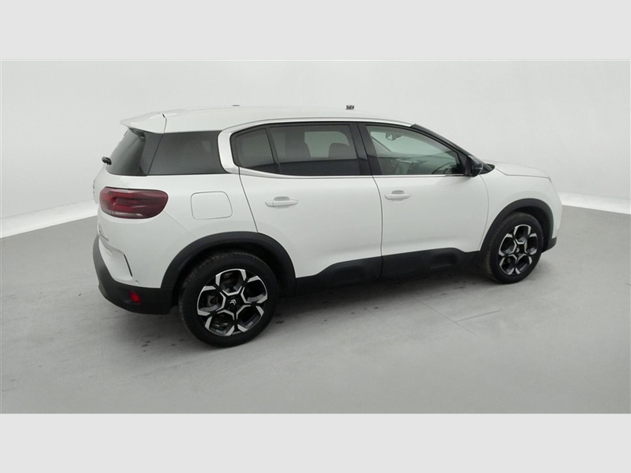 Citroen C5 Aircross 1.2 PureTech EAT8 C-Serie S-CUIR / CARPLAY / CAMERA (2023) - Foto 24