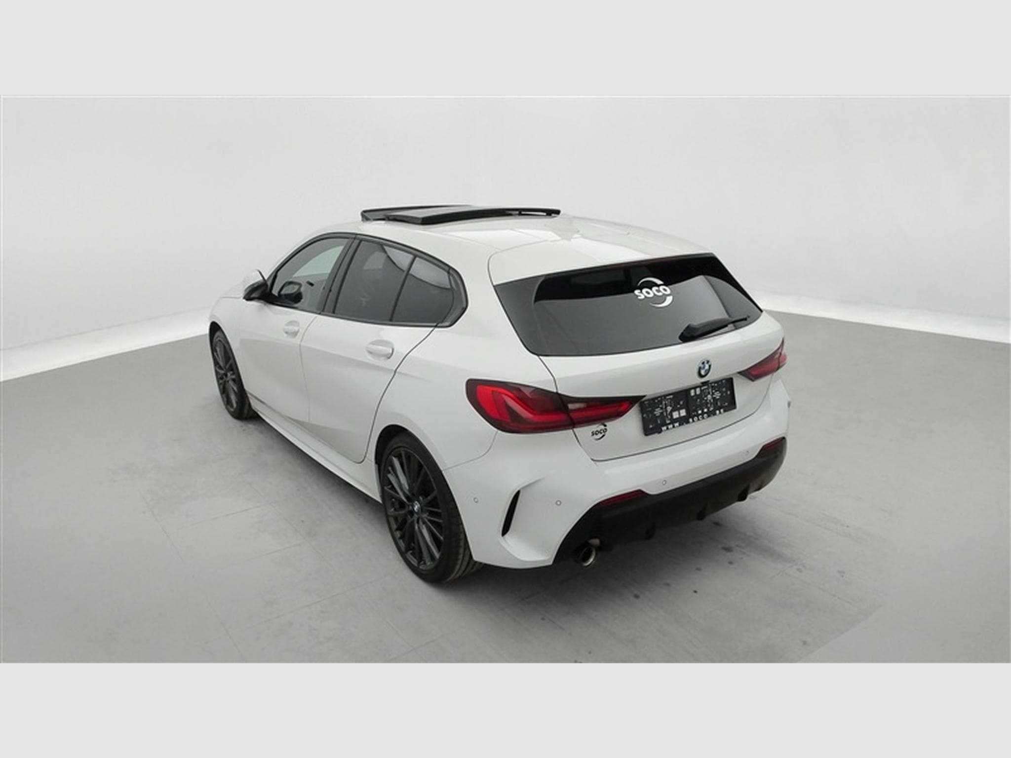 BMW 118 118iA Pack M NAVI / FULL LED / ALCANTARA / PANO (2024) - Foto 2