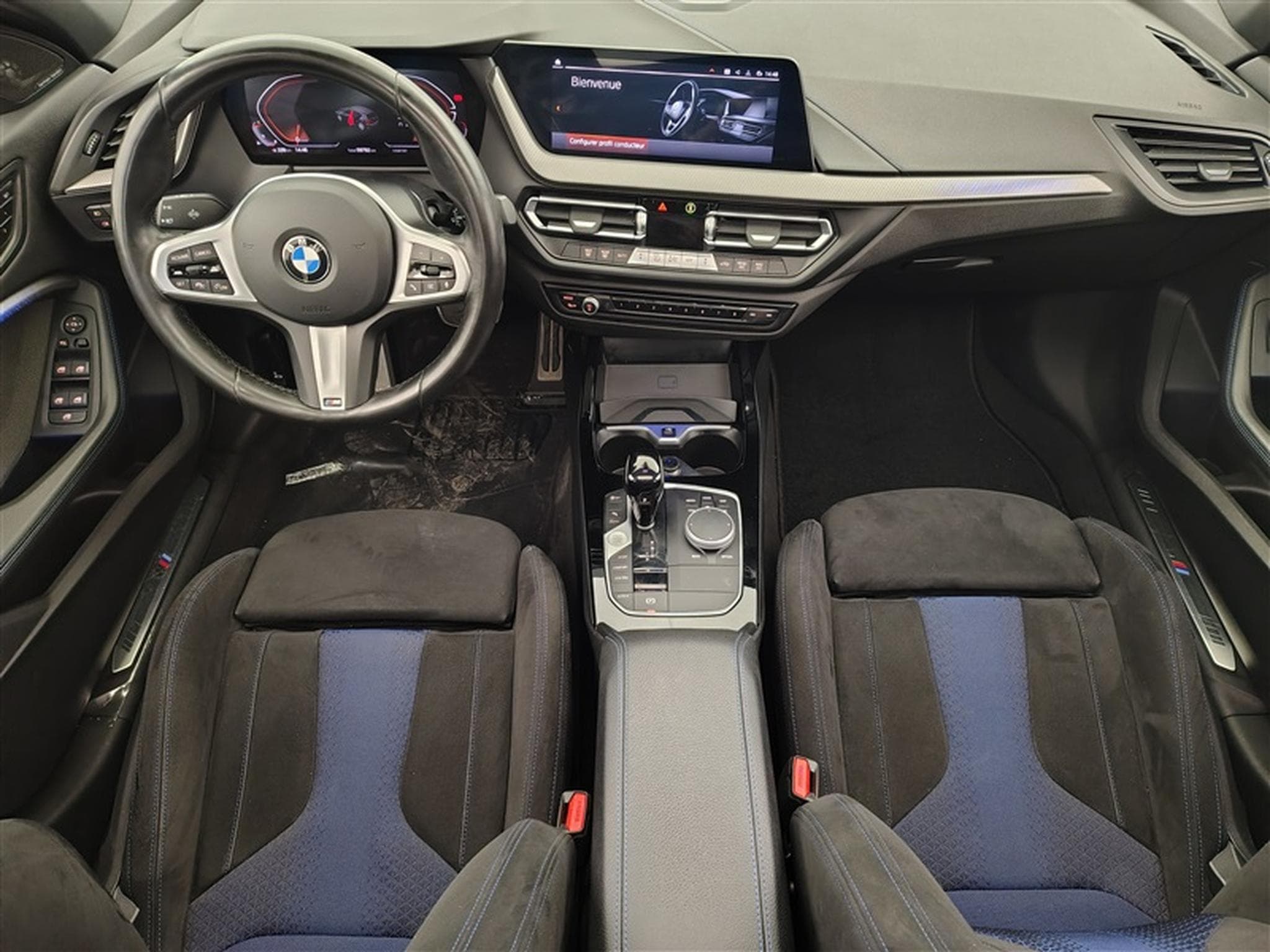 BMW 118 118iA Pack M NAVI / FULL LED / ALCANTARA / PANO (2024) - Foto 8