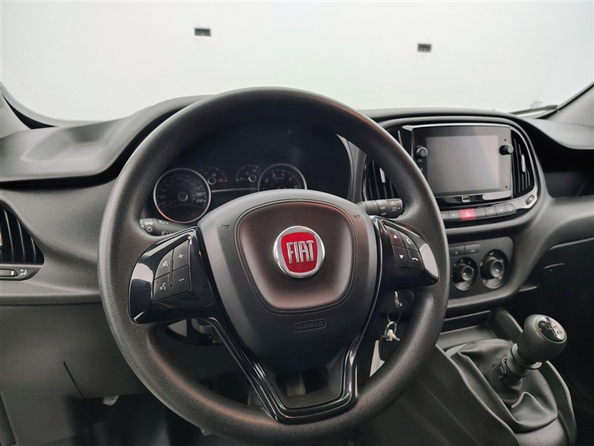 Fiat Doblo 1.6 MJET Cargo CLIM / CARPLAY (2022) - Foto 8