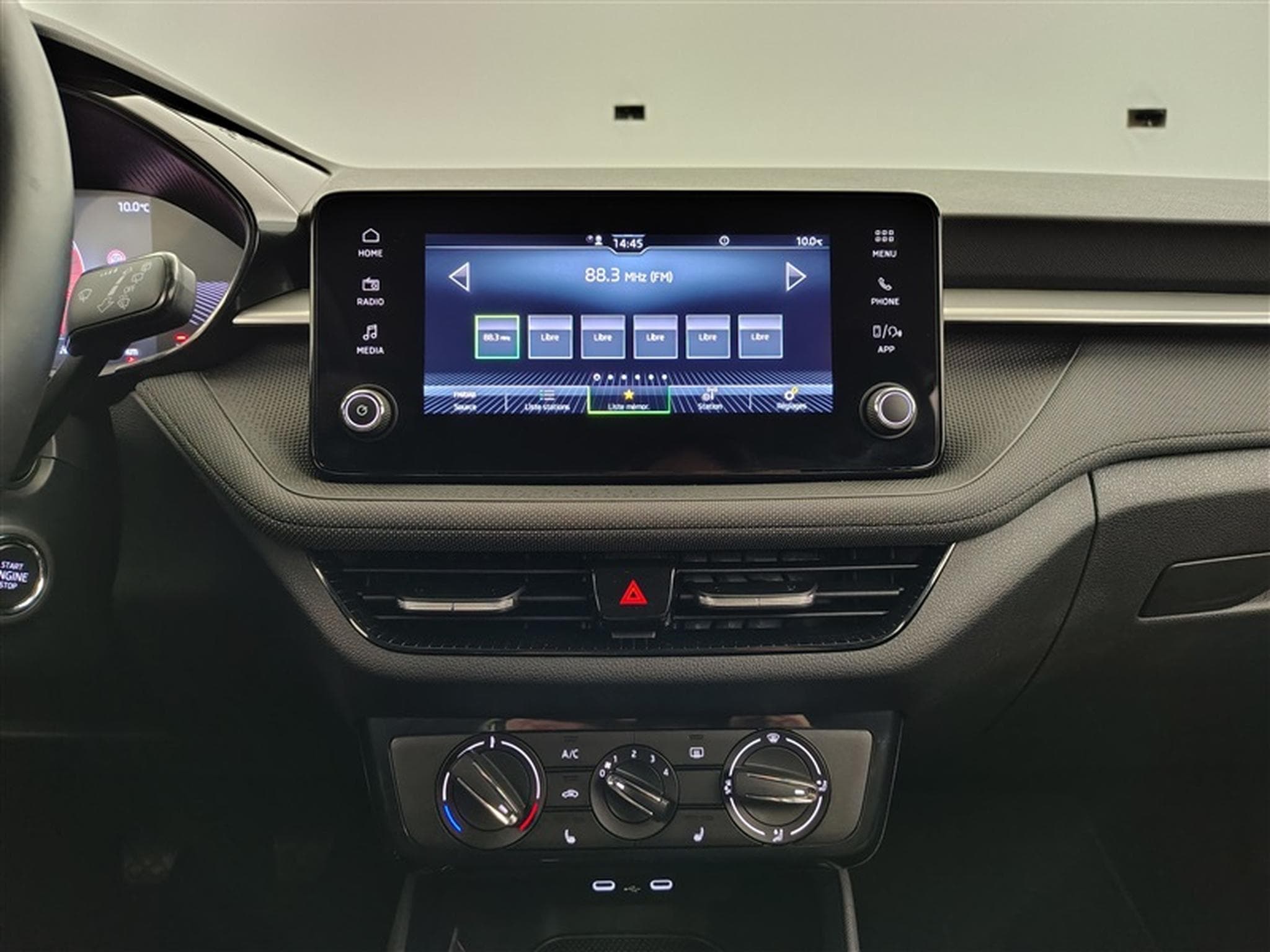 Skoda Fabia 1.0 TSI 95Cv Young Edition CARPLAY / CAMERA / FULL LED / ALU (2025) - Photo 11