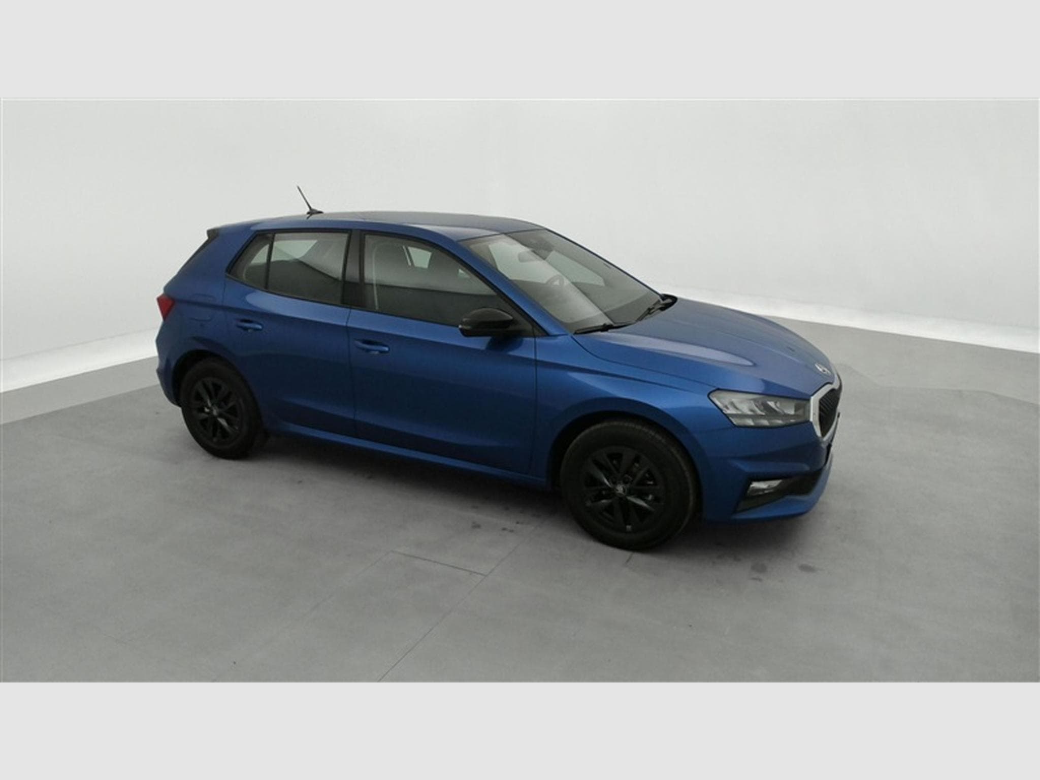 Skoda Fabia 1.0 TSI 95Cv Young Edition CARPLAY / CAMERA / FULL LED / ALU (2025) - Photo 23