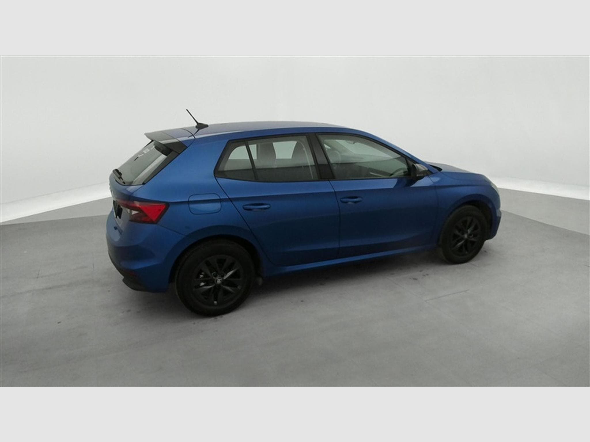 Skoda Fabia 1.0 TSI 95Cv Young Edition CARPLAY / CAMERA / FULL LED / ALU (2025) - Photo 25