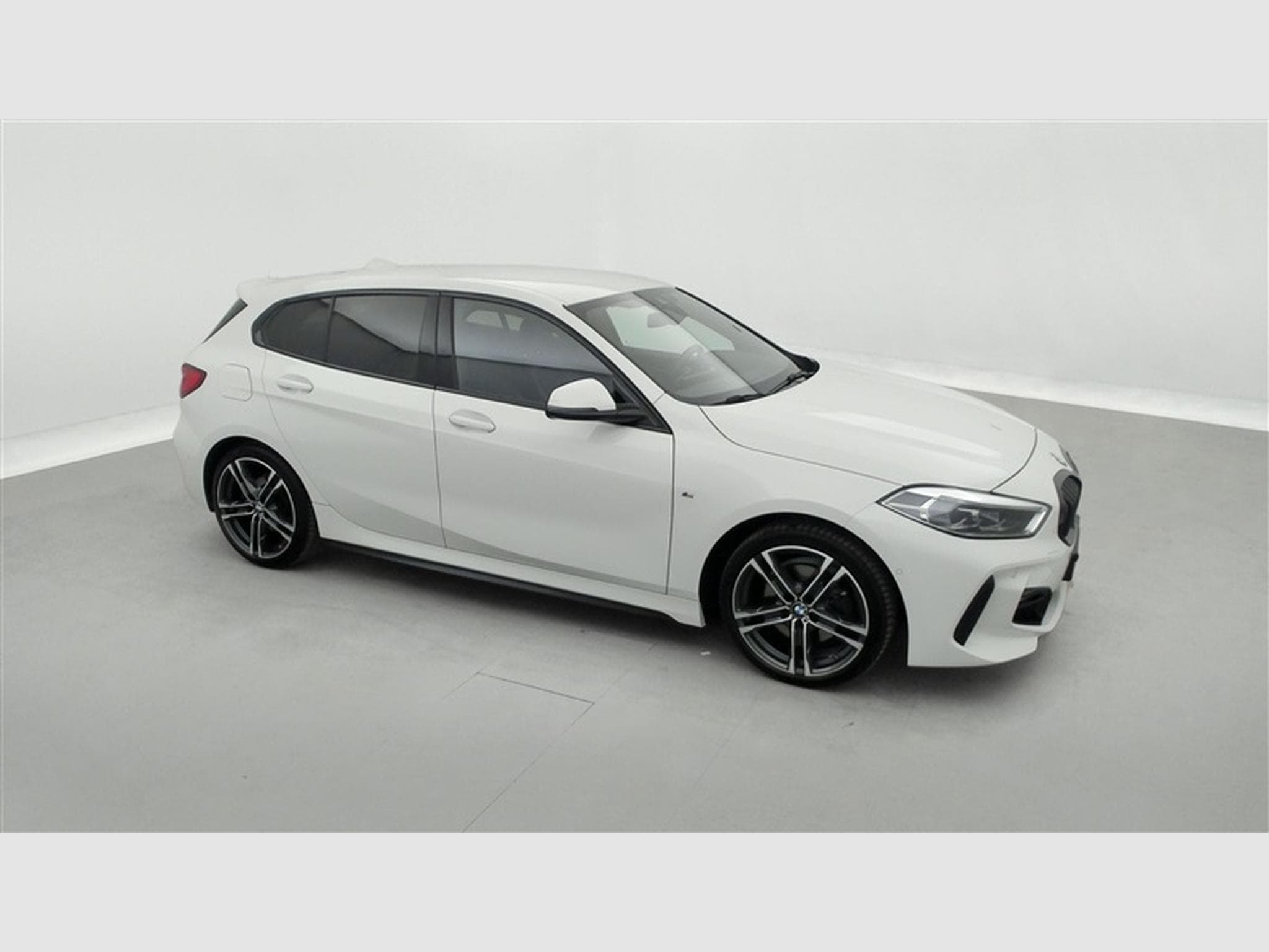 BMW 118 118 d Pack M NAVI / FULL LED / CUIR PARTIEL / CAMERA / JA 18 (2022) - Foto 23