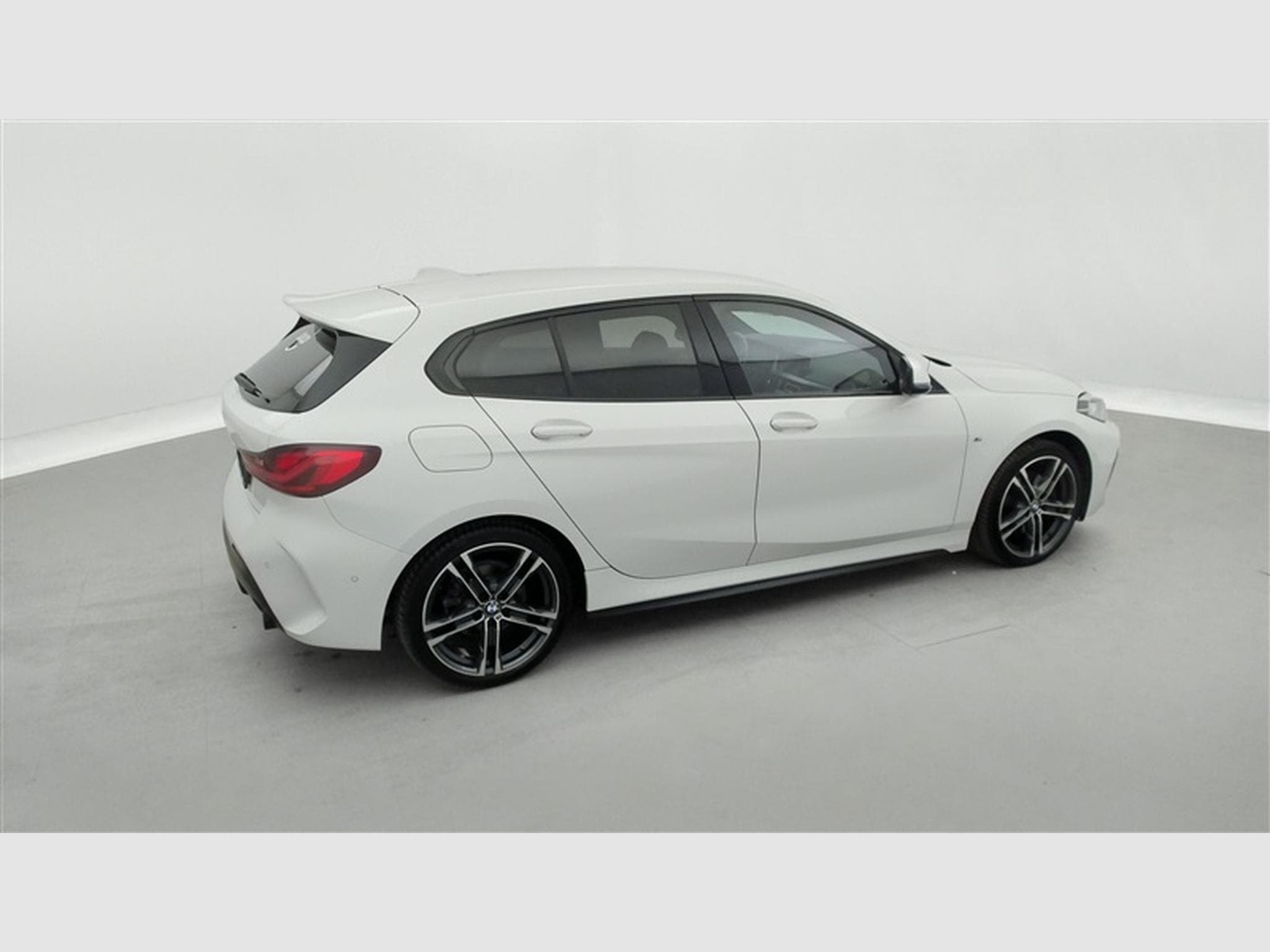 BMW 118 118 d Pack M NAVI / FULL LED / CUIR PARTIEL / CAMERA / JA 18 (2022) - Foto 25