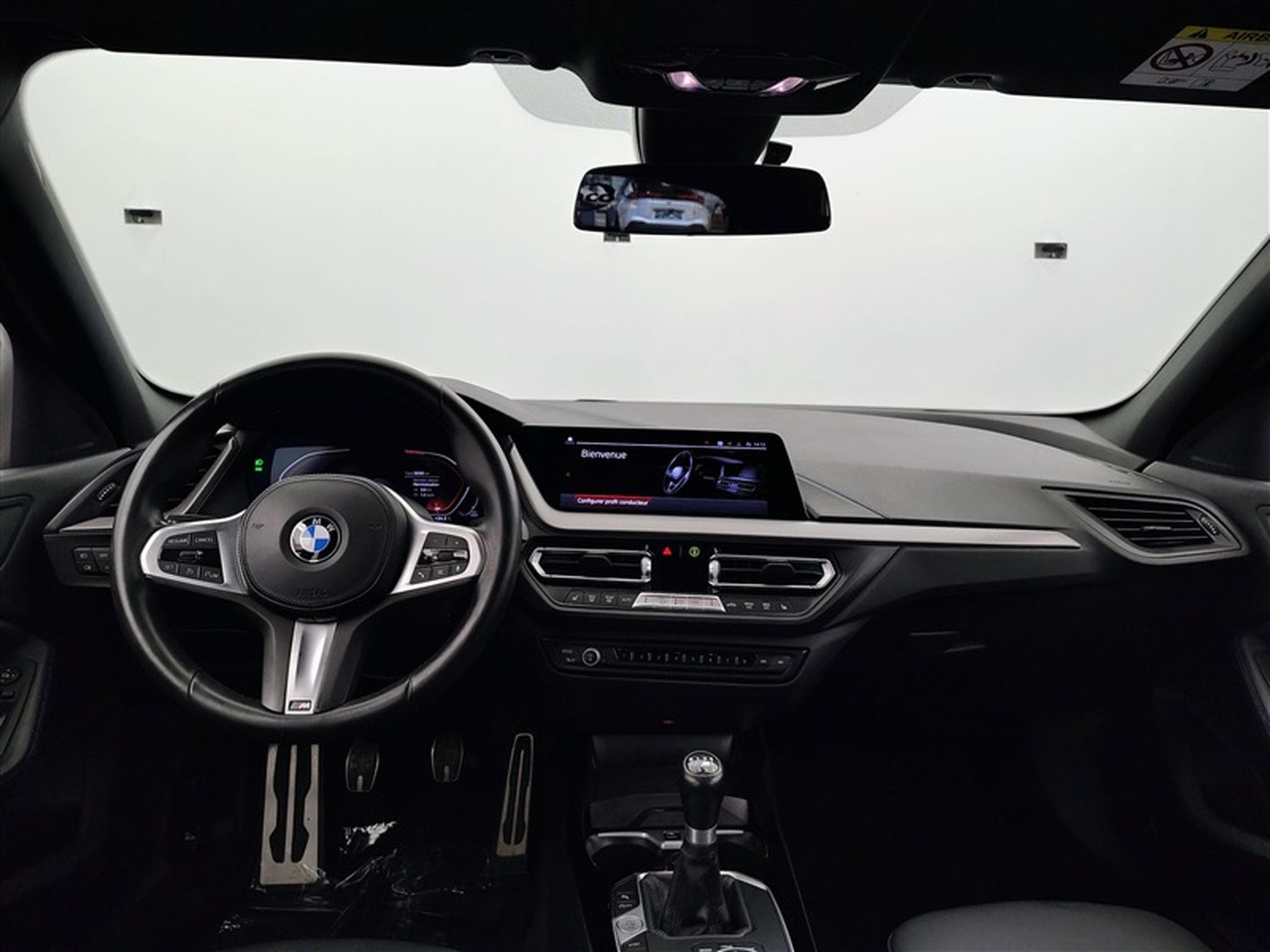 BMW 118 118 d Pack M NAVI / FULL LED / CUIR PARTIEL / CAMERA / JA 18 (2022) - Foto 8
