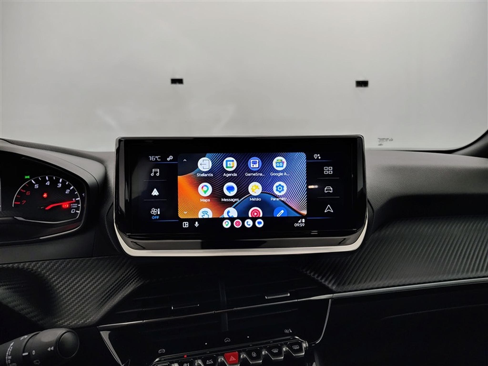 Peugeot 2008 1.2 PureTech 100Cv Active CARPLAY (2023) - Photo 19