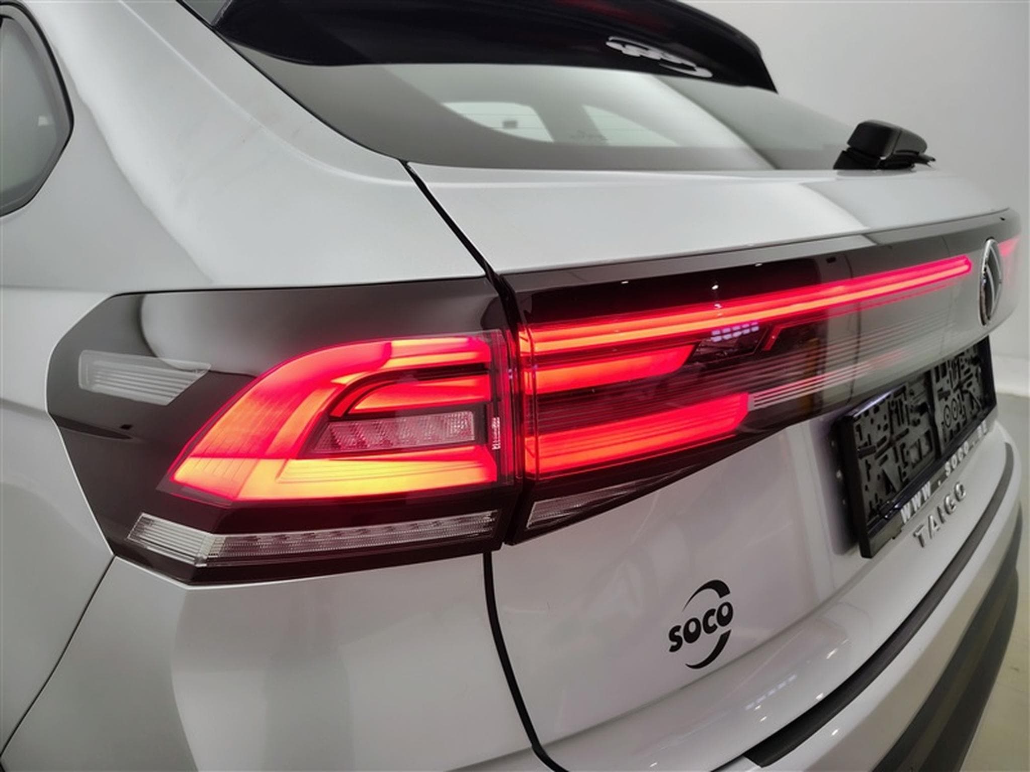 VW Taigo 1.0 TSI 110cv DSG Style CARPLAY / FULL LED / KEYLESS / JA 17 (2022) - Photo 16